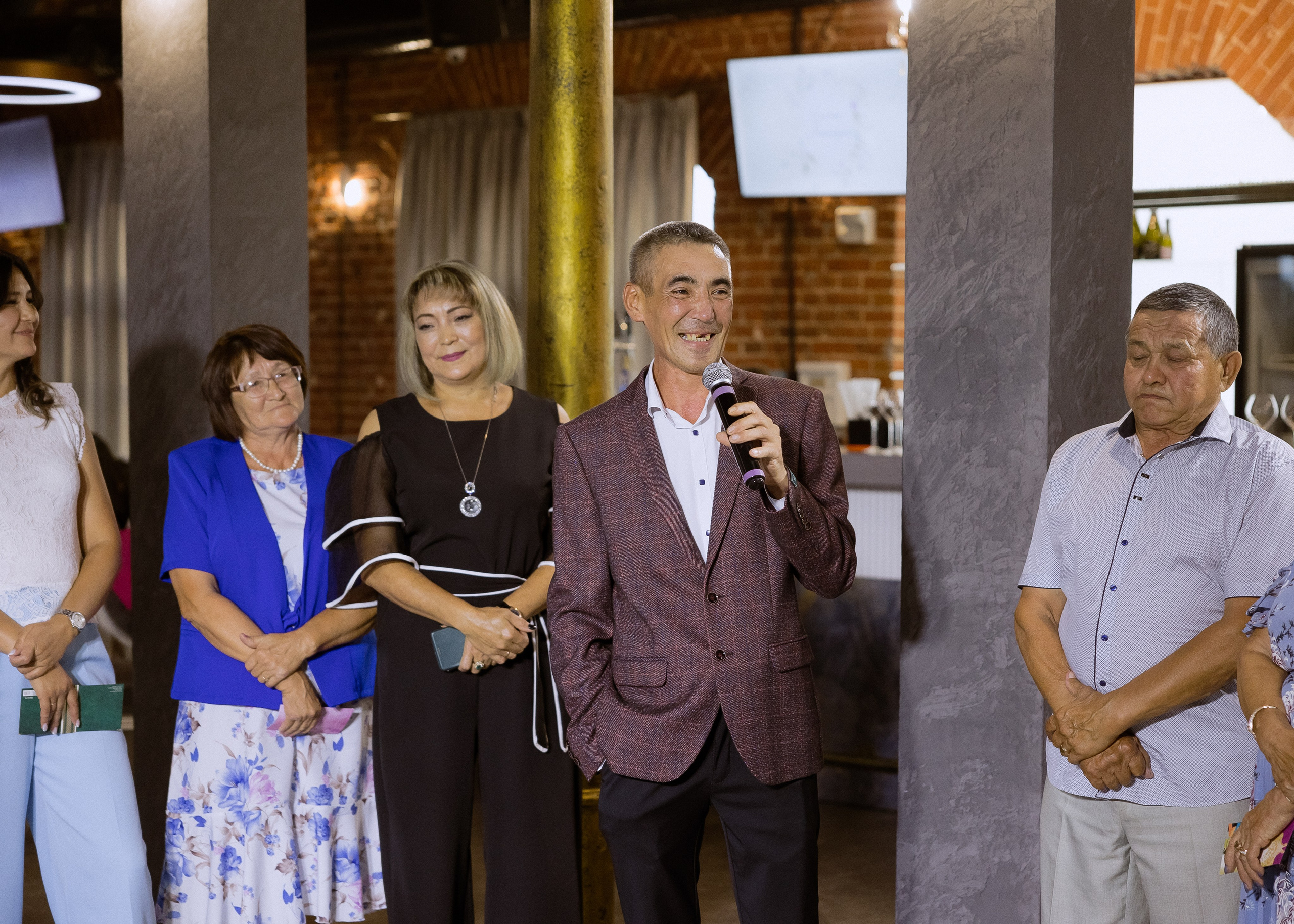 Дмитрий и Алита. Фотограф Эмиль Исякаев