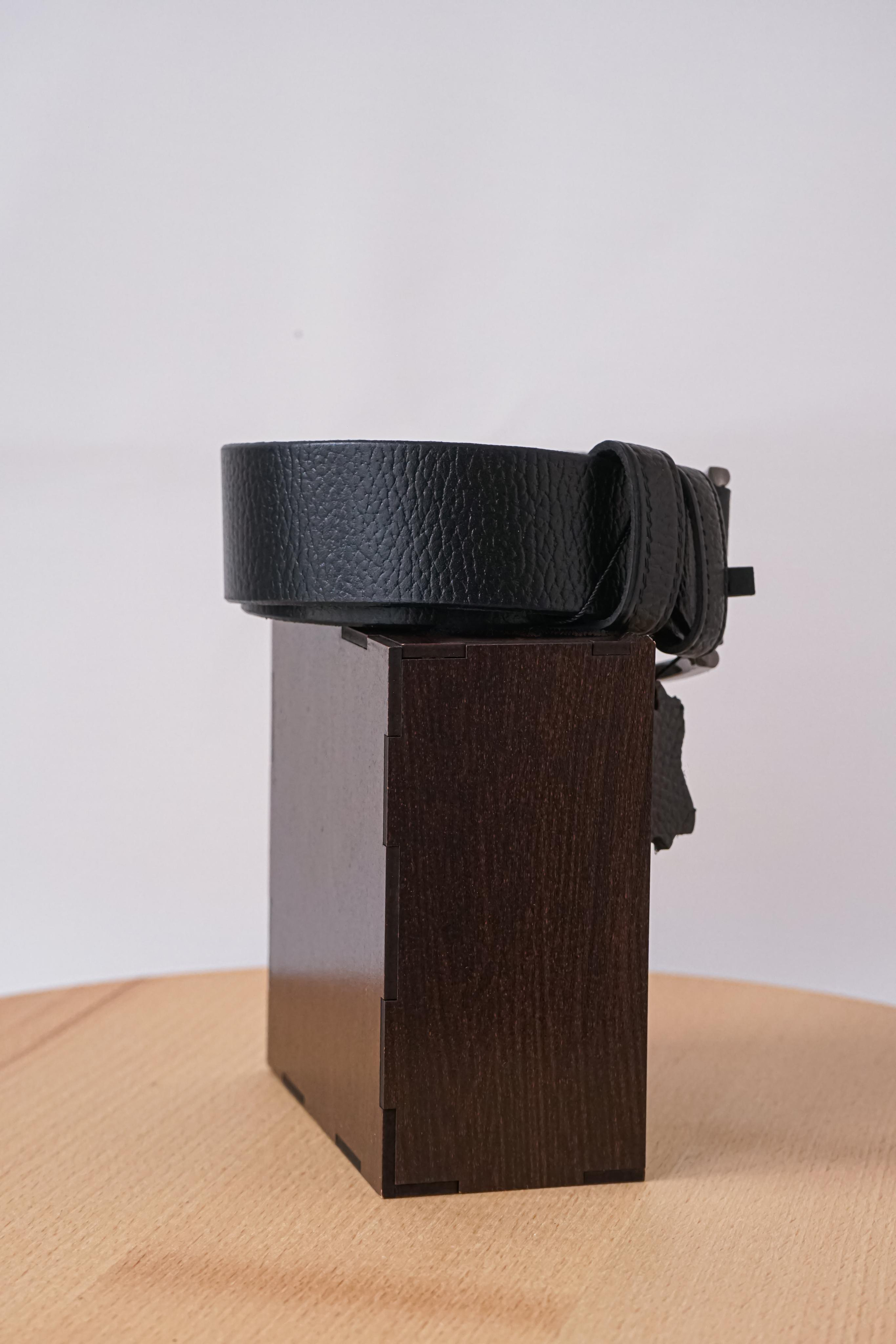 Предметная. Для Wildberries. Ремни. Видеограф. Фотограф. Роберт Манукян