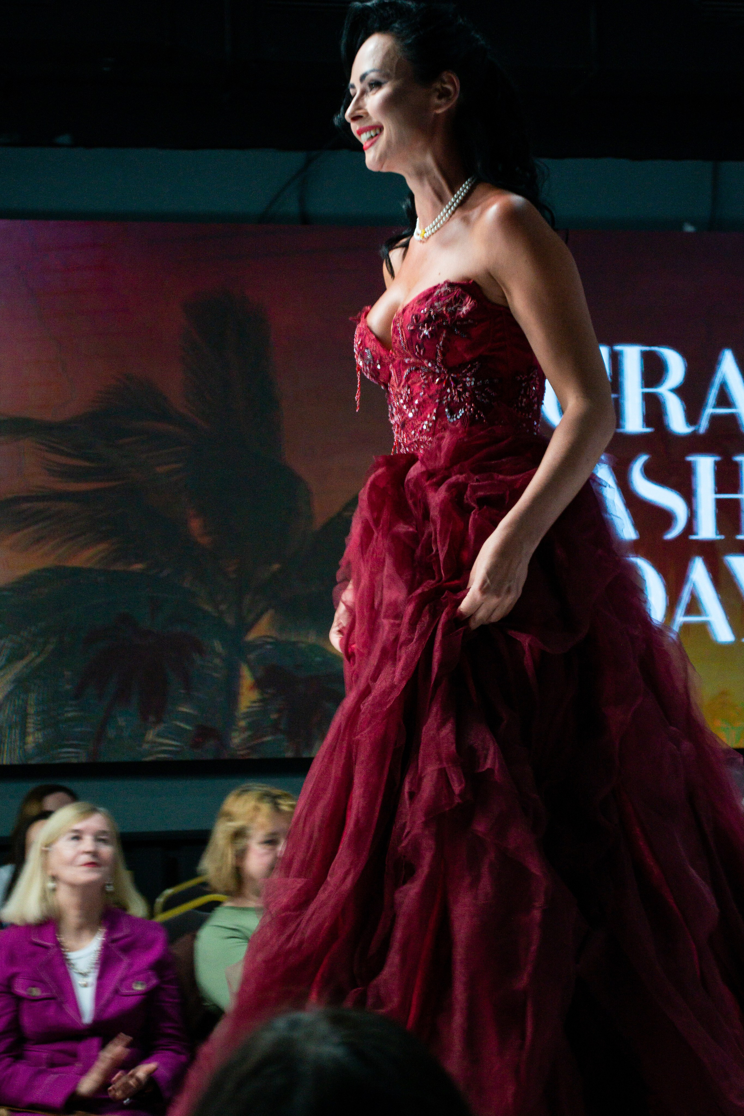 Grand Fashion Day Показ. Victoria Radjevna Репортажный Фотограф — Видеограф Москва • Санкт-Петербург