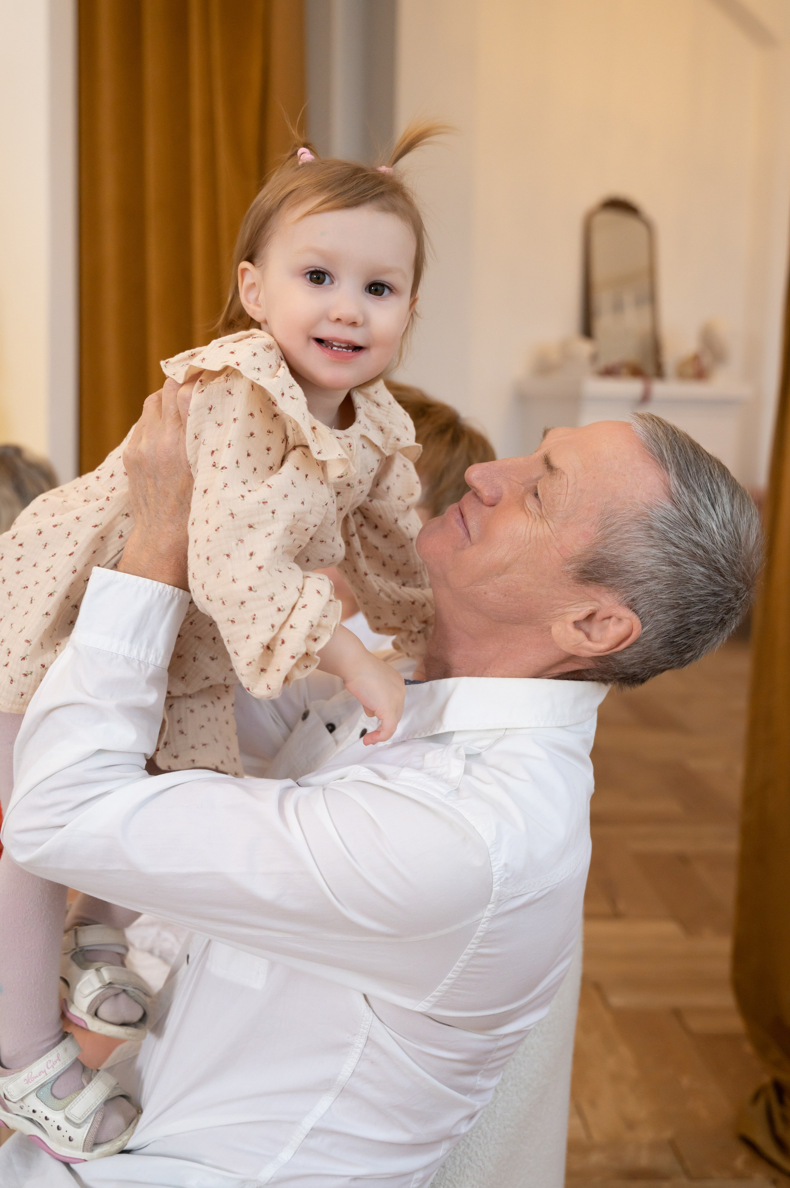 Семья Логиновых. Елена Задорина