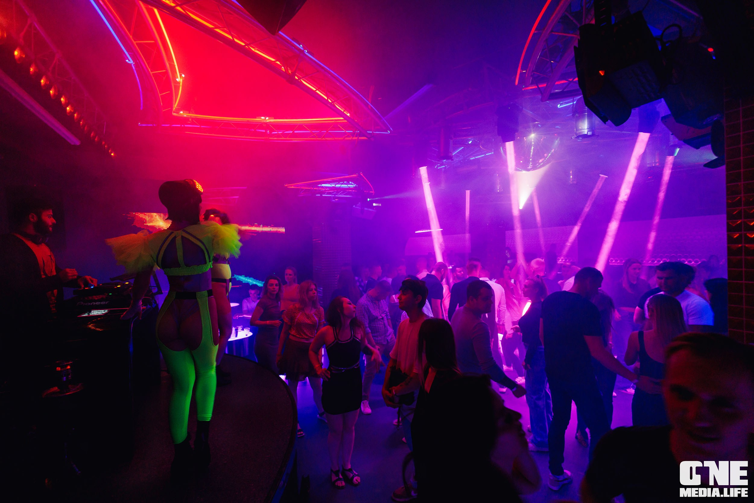 Фоторепортаж из РК Планета. One Media Life: фоторепортажи, фотоотчеты с мероприятий и заведений