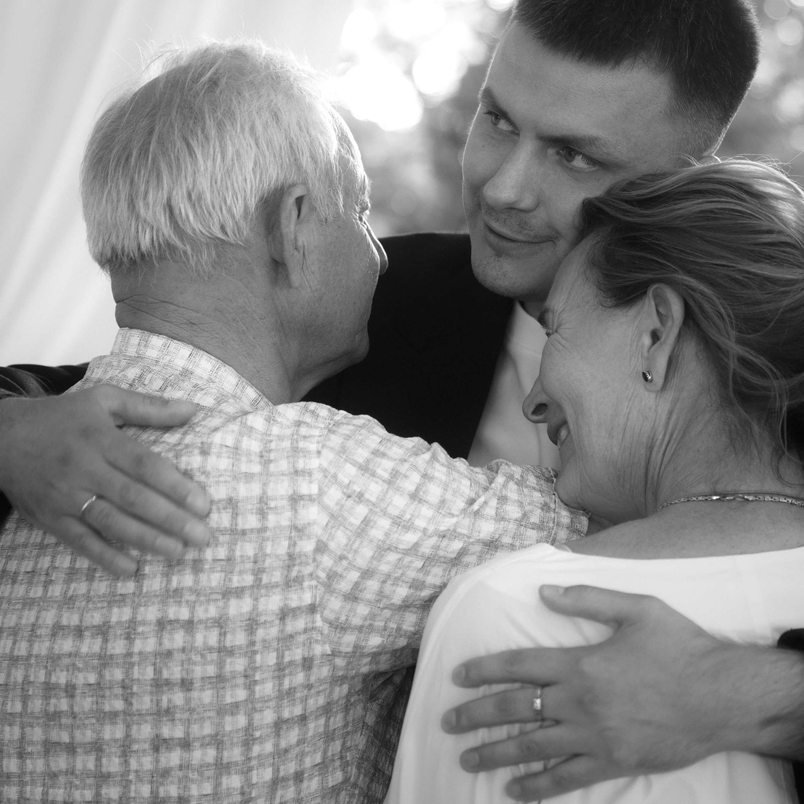 Алиса и Слава, роспись в Москве и вечеринка на природе, подальше от города. Фотограф в Москве Екатерина Черненко