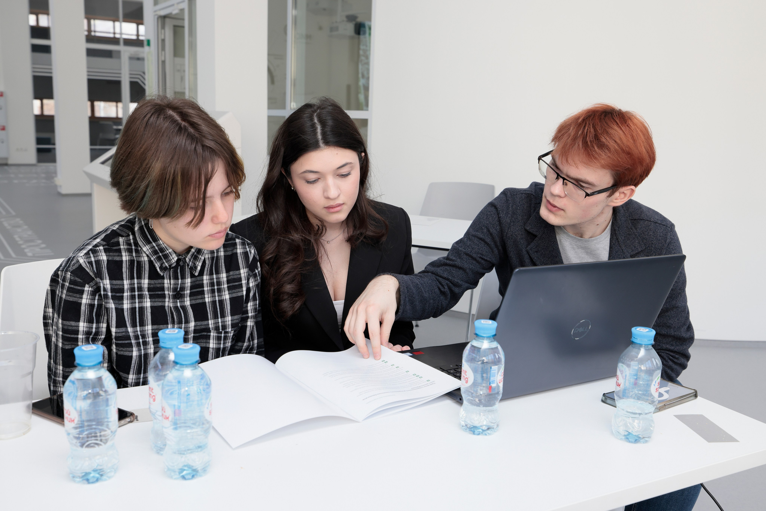 Форсайт-сессия 2023. Попов.фото — Предметная фотостудия в Новой Москве