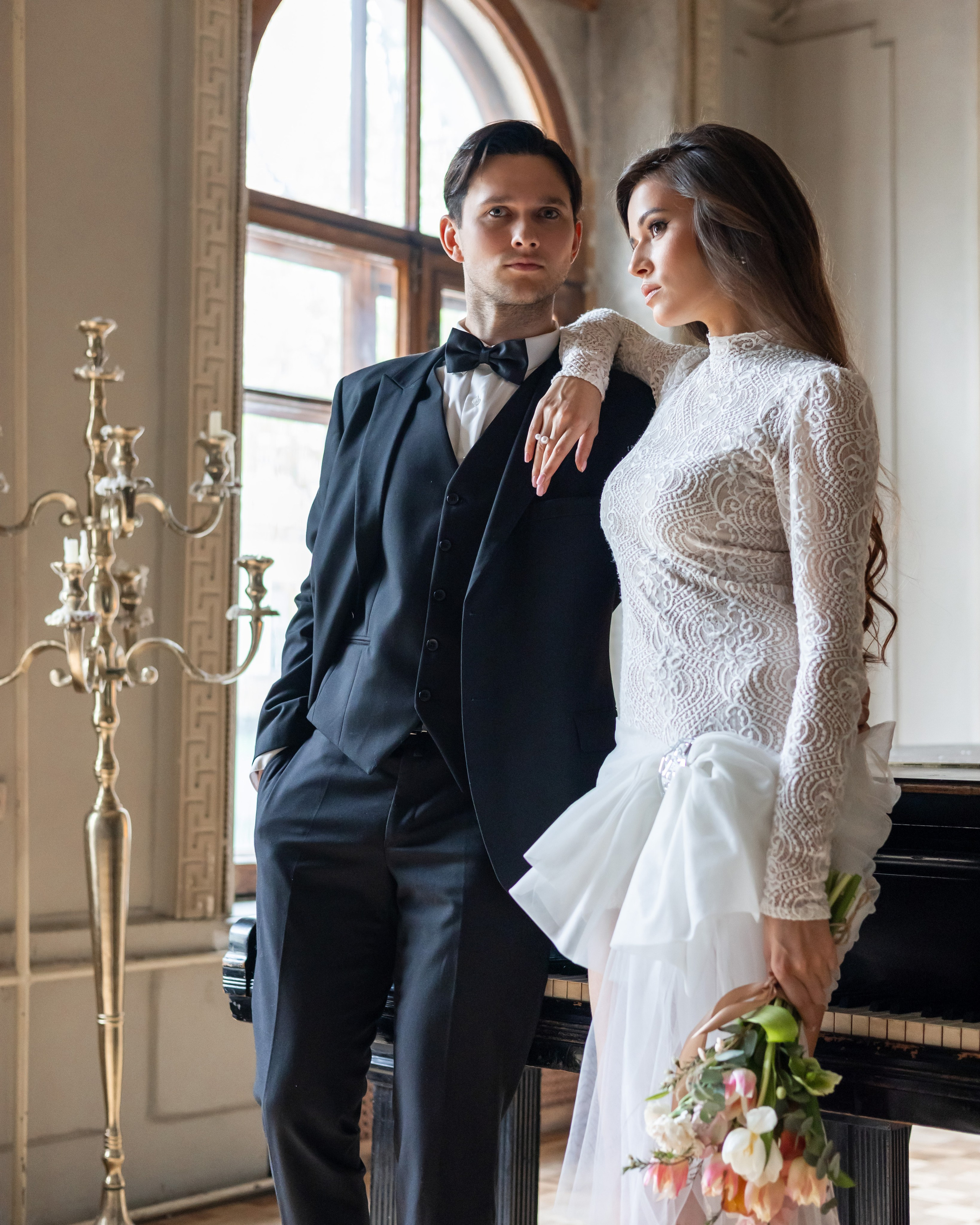 Руслан и Александра. Свадебная фотосессия в студии. Семейный и свадебный фотограф в Москве и области EVGENIA SAVI