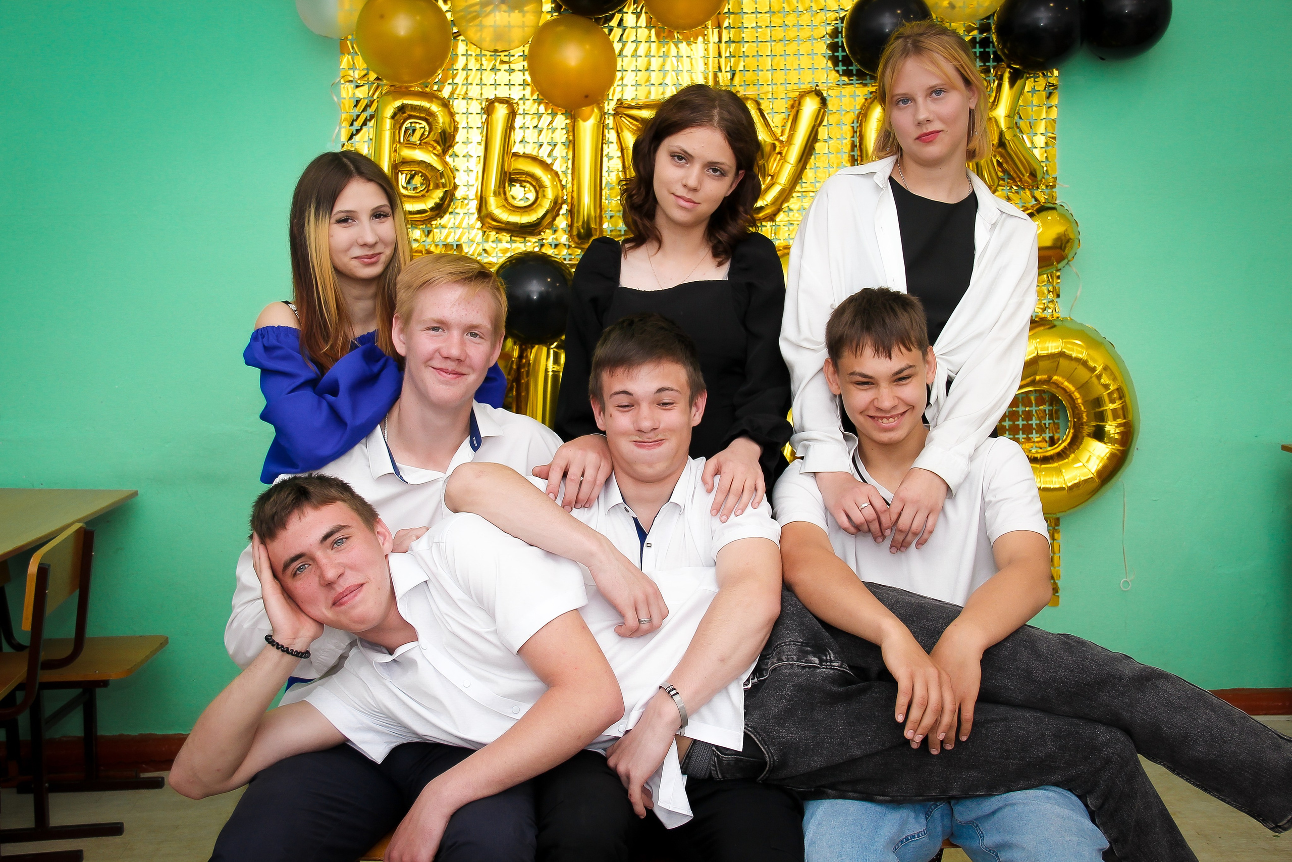 9-11 классы СЪЁМКИ ВЫПУСКНЫХ И ПОСЛЕДНИХ ЗВОНКОВ. Выпускные альбомы для школ и Детских садов в Барнауле /Выпускные/Свадебные/Детские/Семейные и др. виды съёмок /Фотограф Вера Валейко