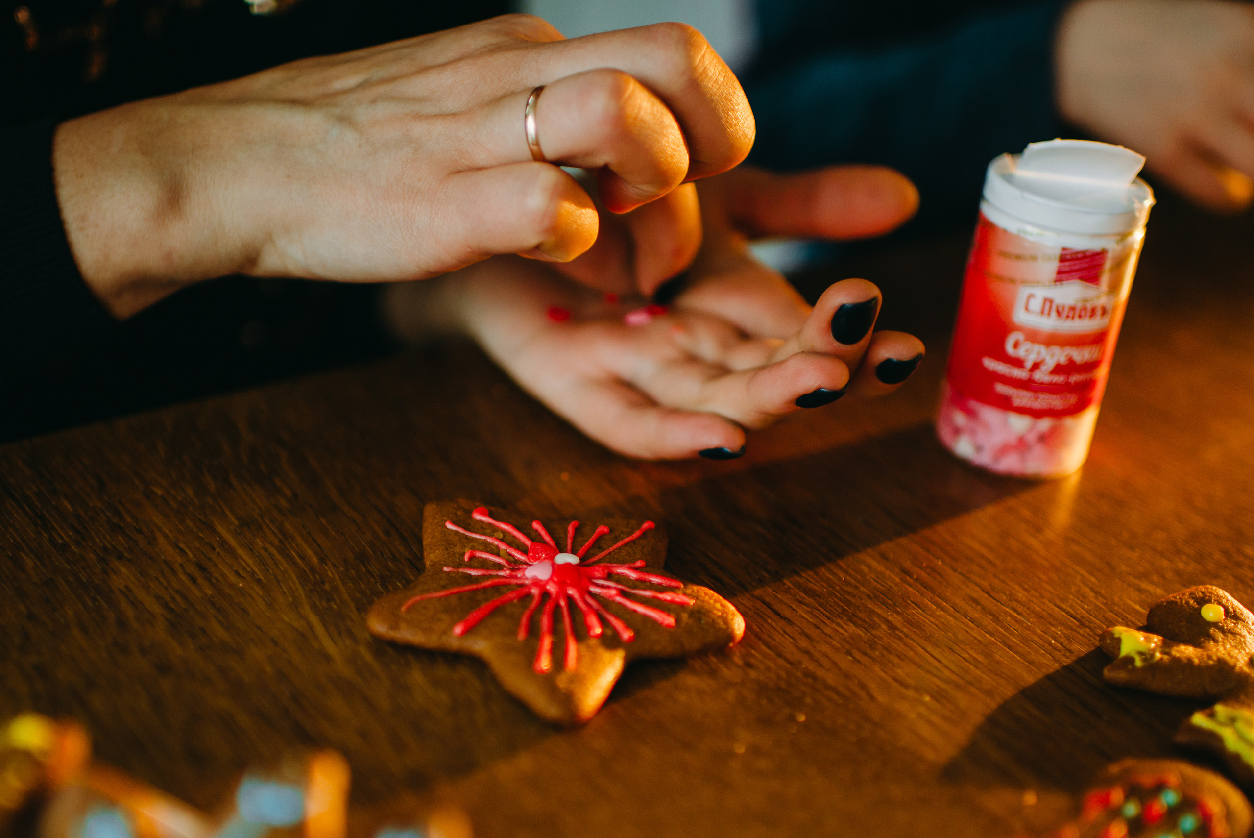 Новогодняя семейная фотосессия дома. Семейный и детский фотограф в Санкт-Петербурге Маша Бичан