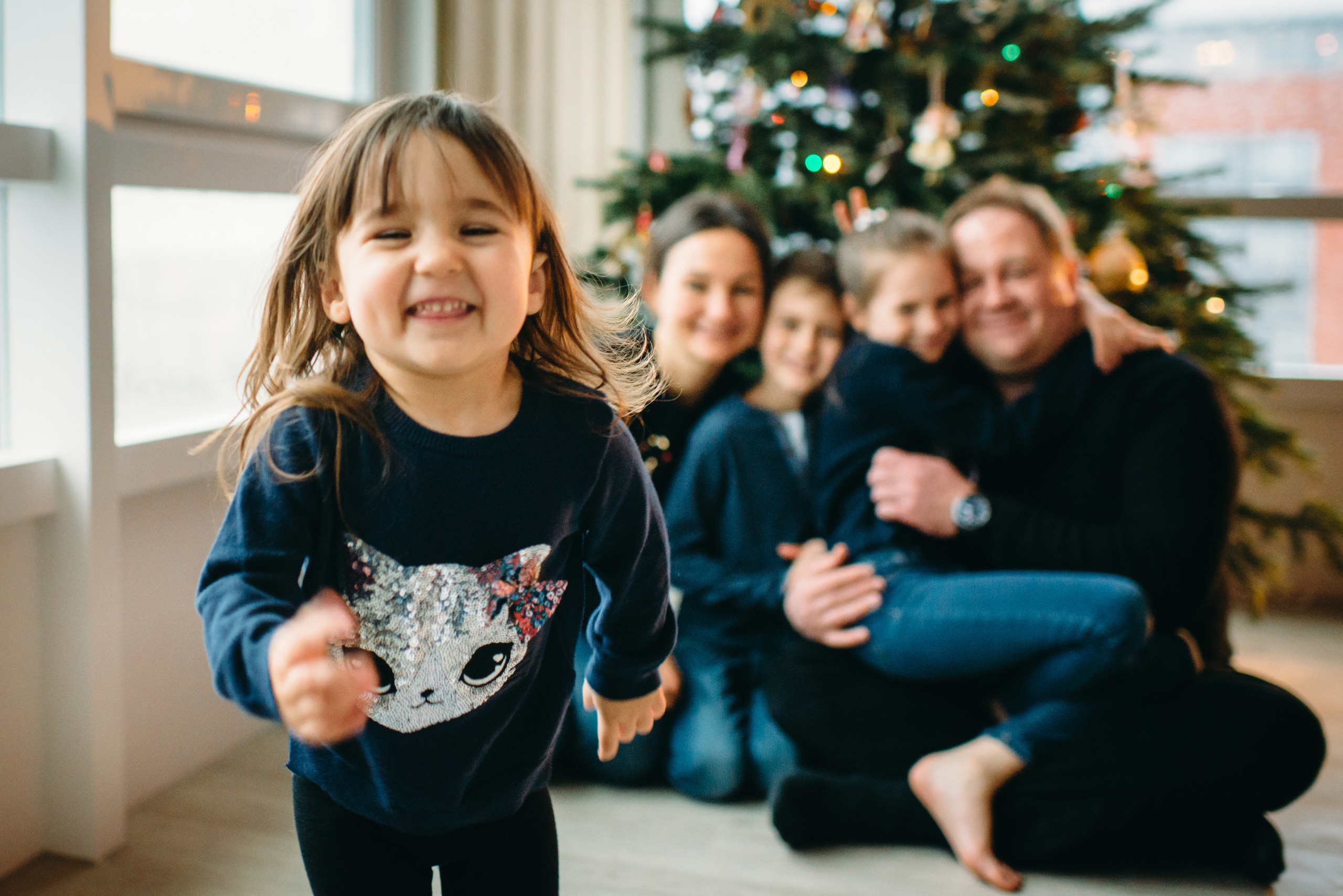 Новогодняя семейная фотосессия дома. Семейный и детский фотограф в Санкт-Петербурге Маша Бичан