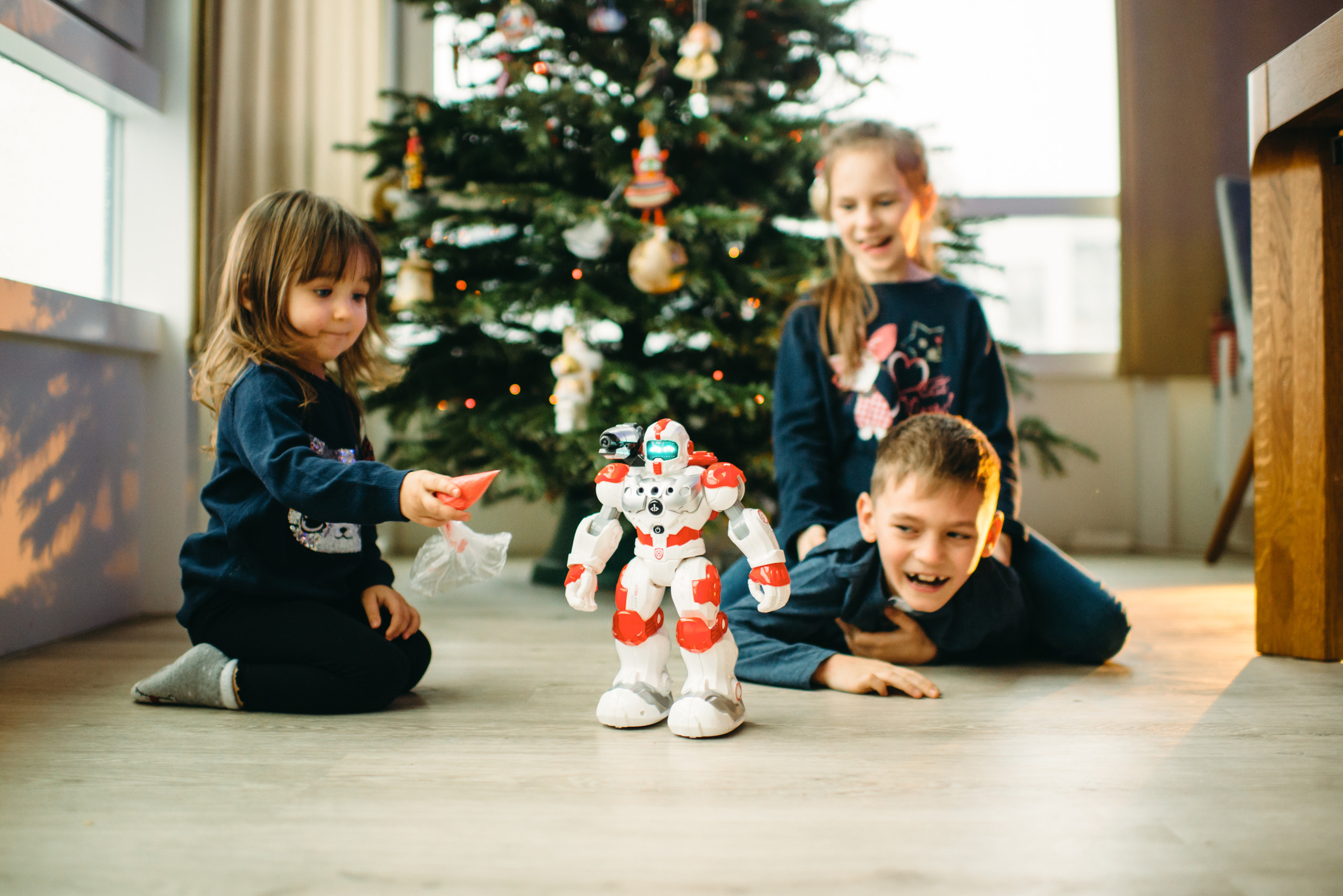 Новогодняя семейная фотосессия дома. Семейный и детский фотограф в Санкт-Петербурге Маша Бичан