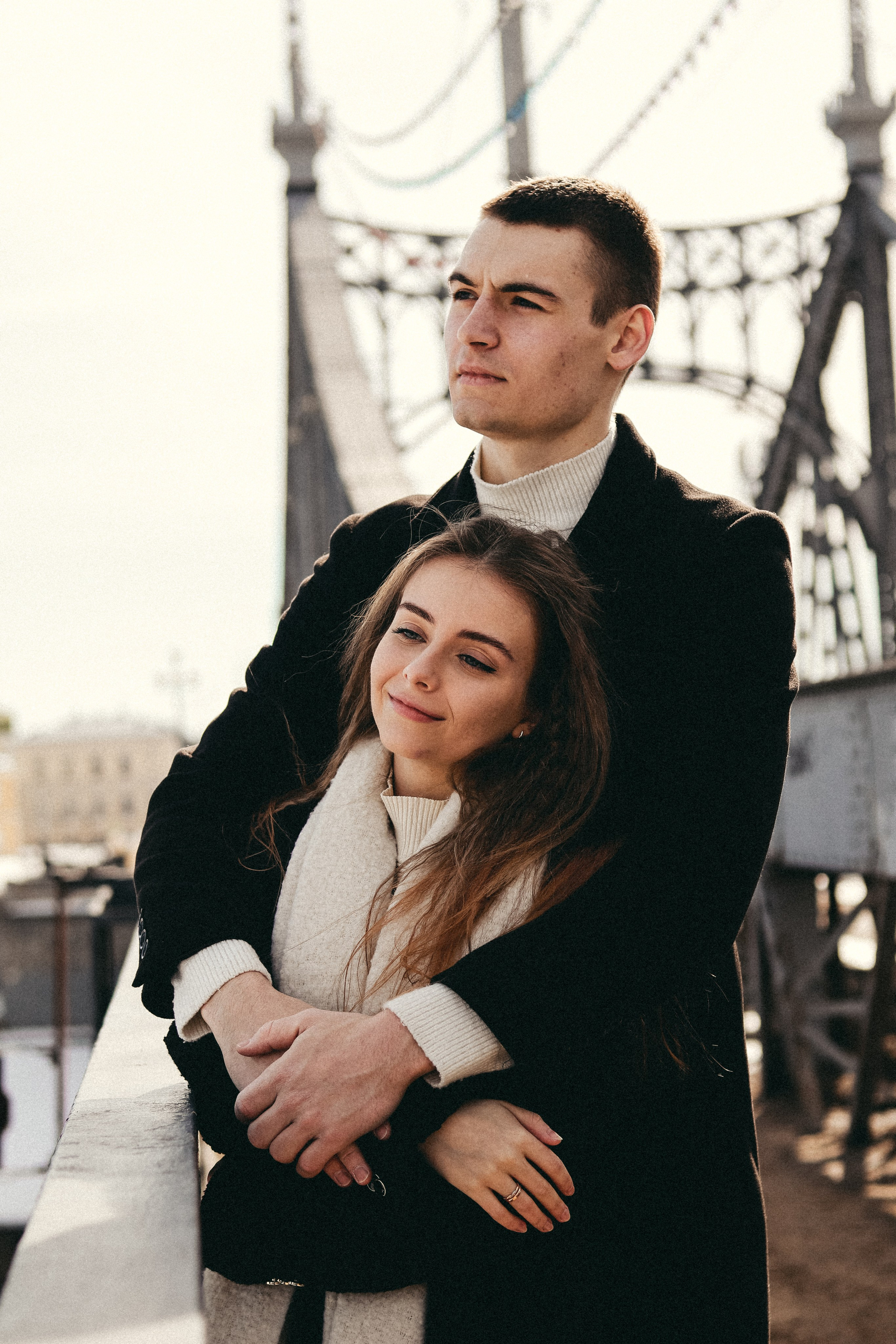 Парная фотосессия Елизавета & Николай на набережной в Москве. Индивидуальный, свадебный, и love-story фотограф в Москве
