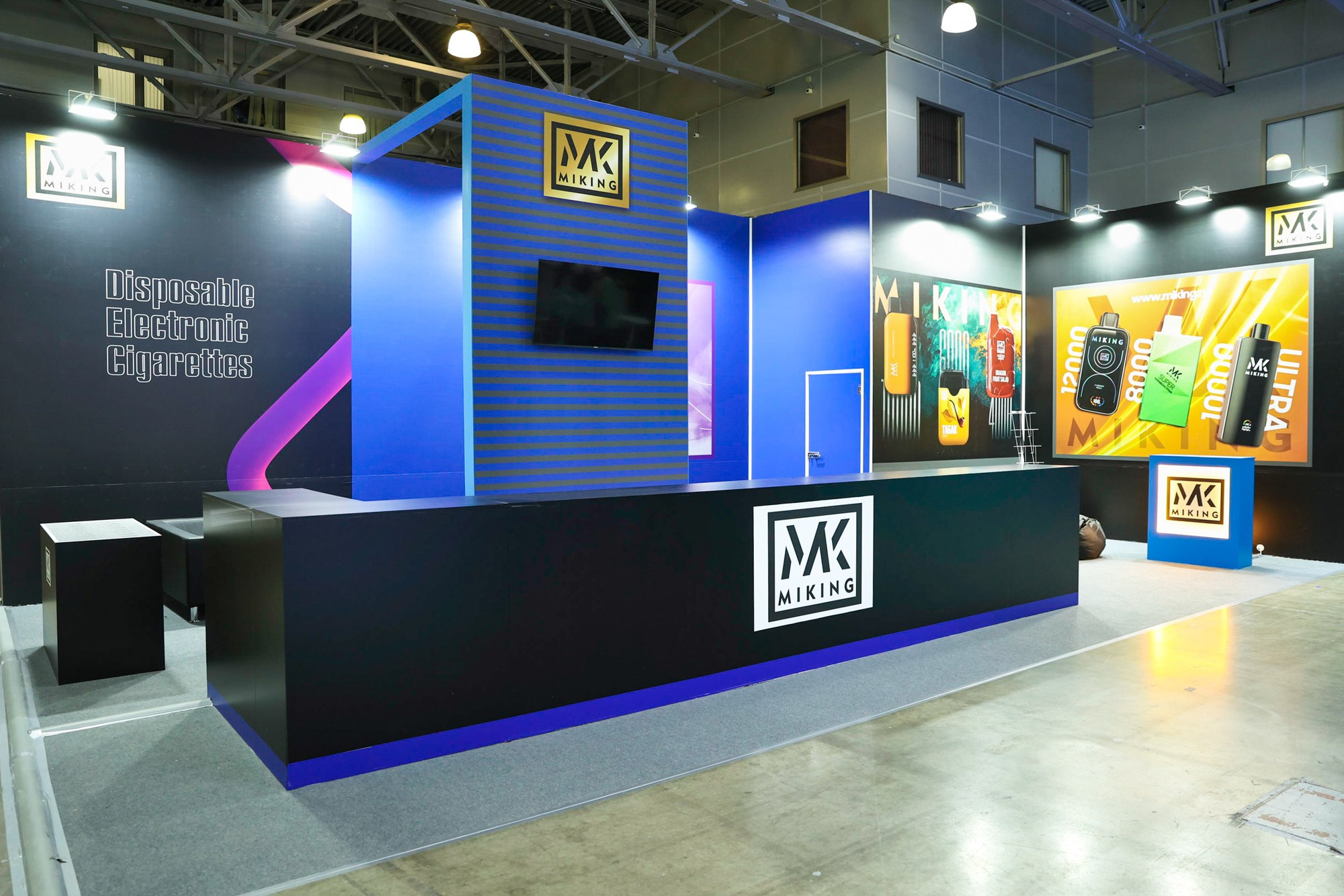 Застройка Vape Club Show. Фотограф Дарья Попова