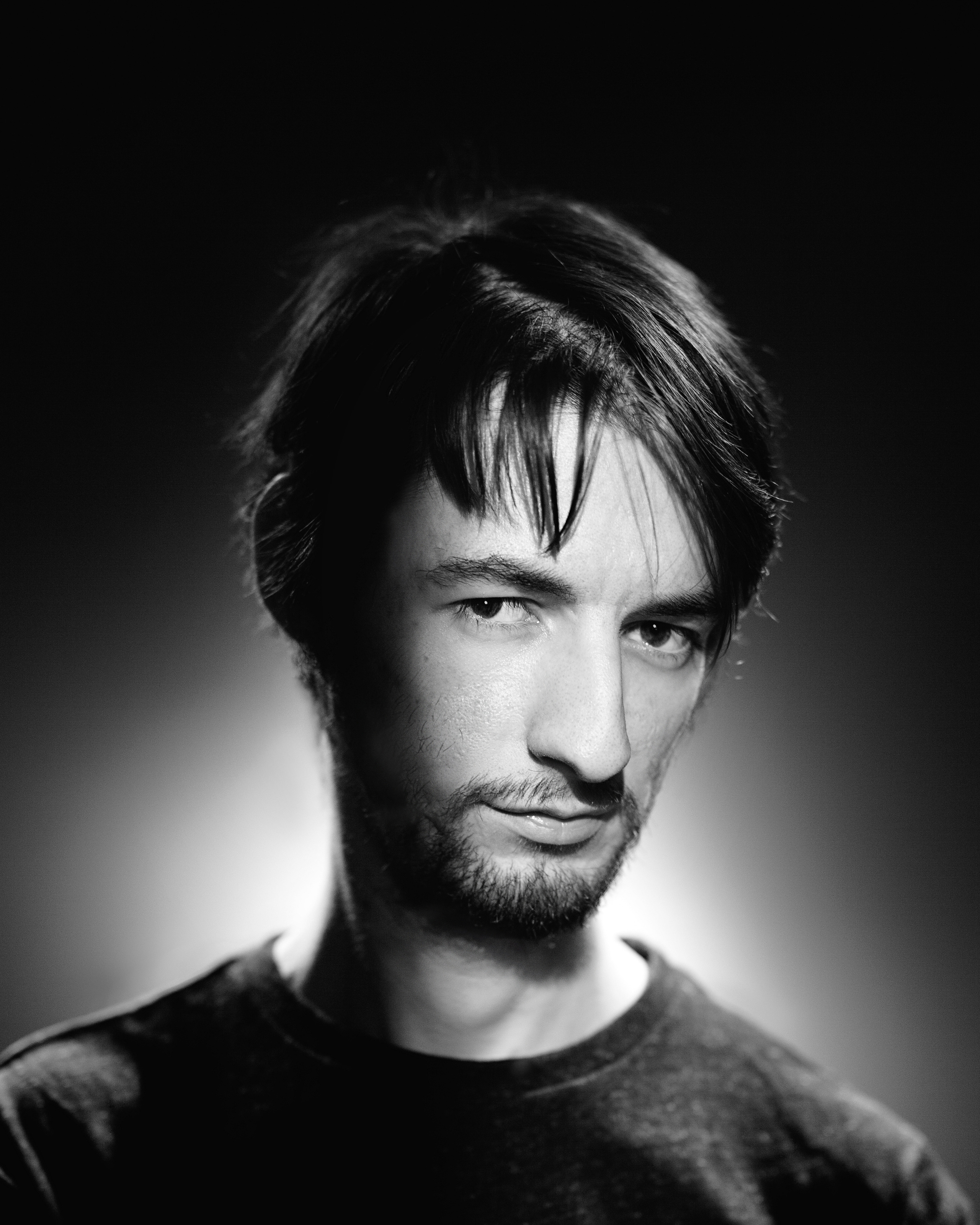 Денис - студийная съемка. Фотоархив • Портретная съемка