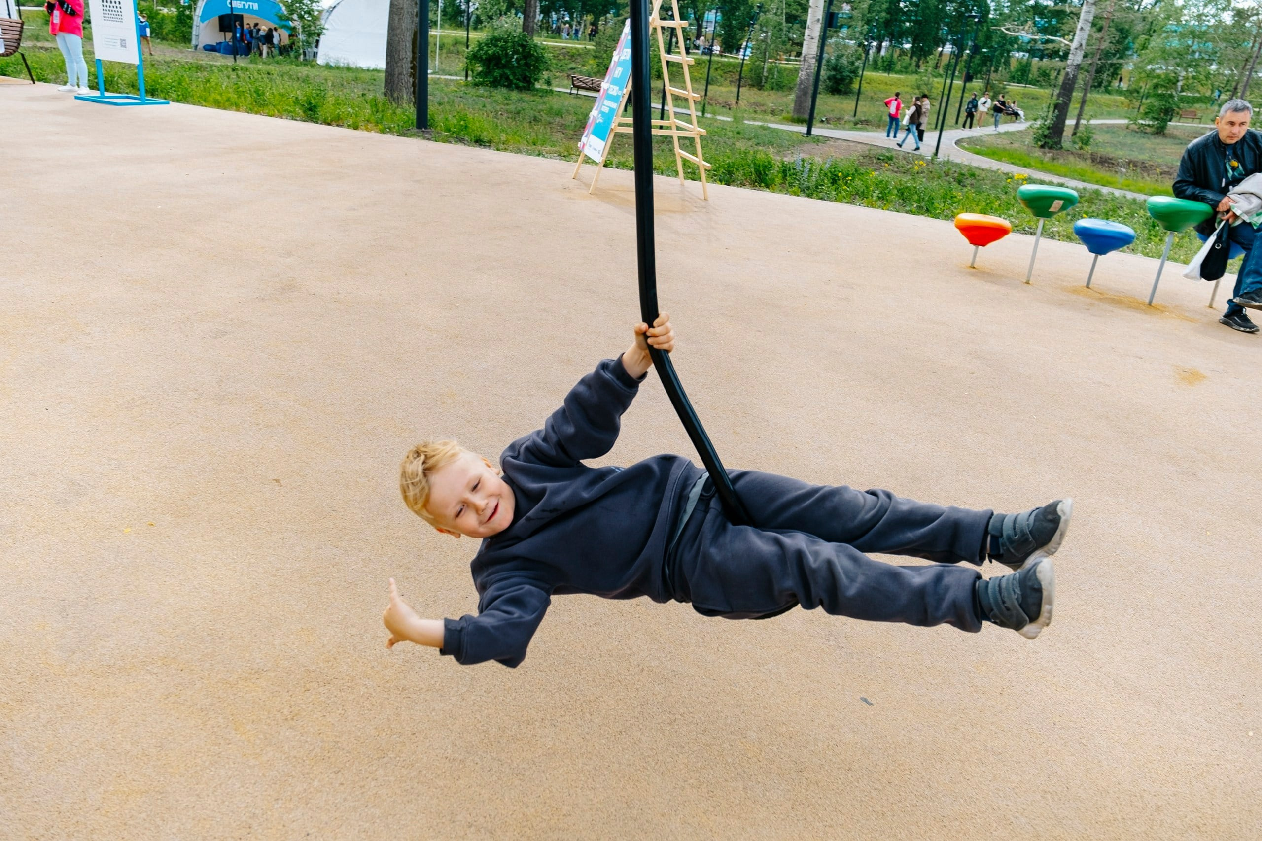 VK Фест 2024. #фотокаквкино | Фотографирую людей