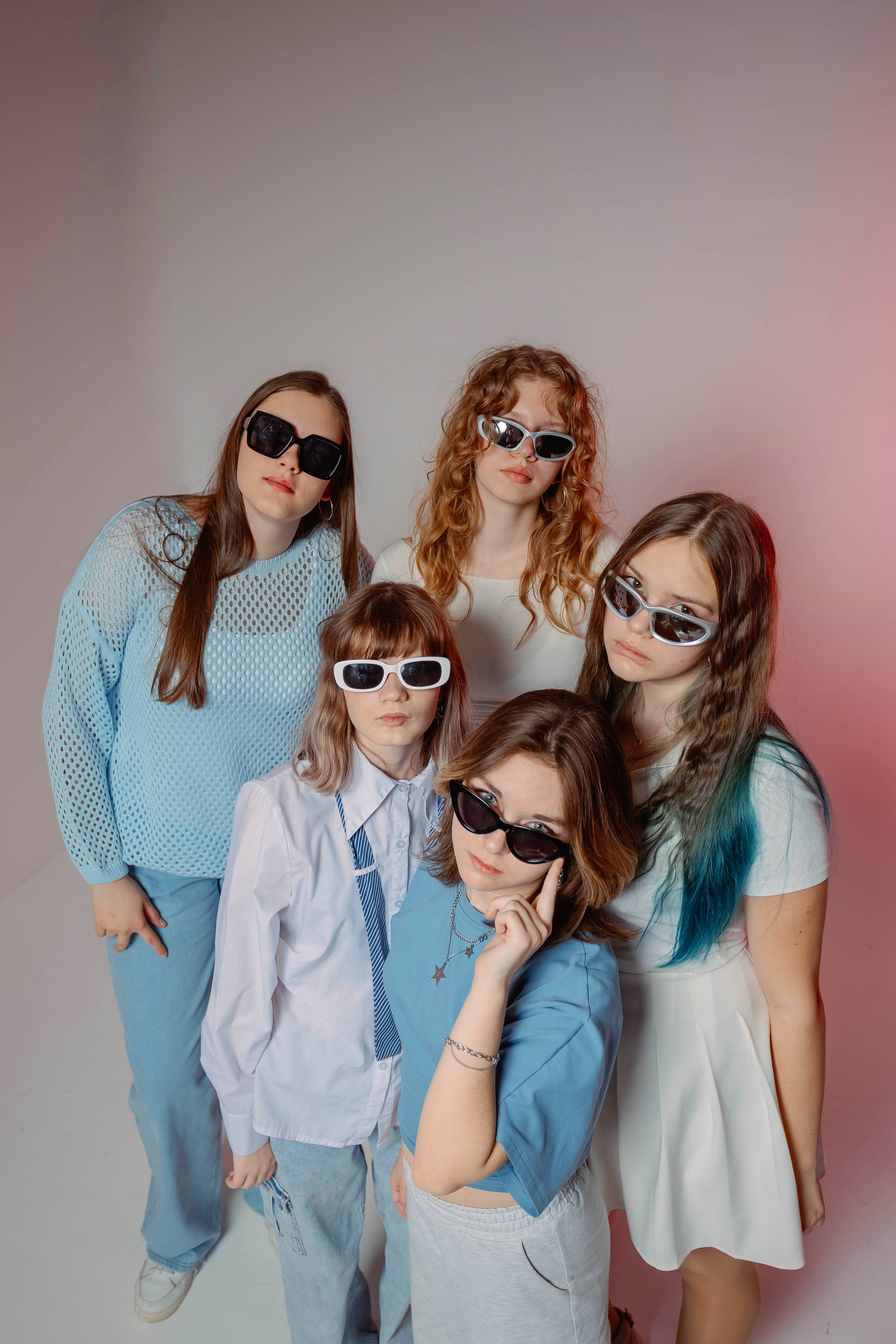 Позирование группы. Выпускные альбомы для детского сада и школы