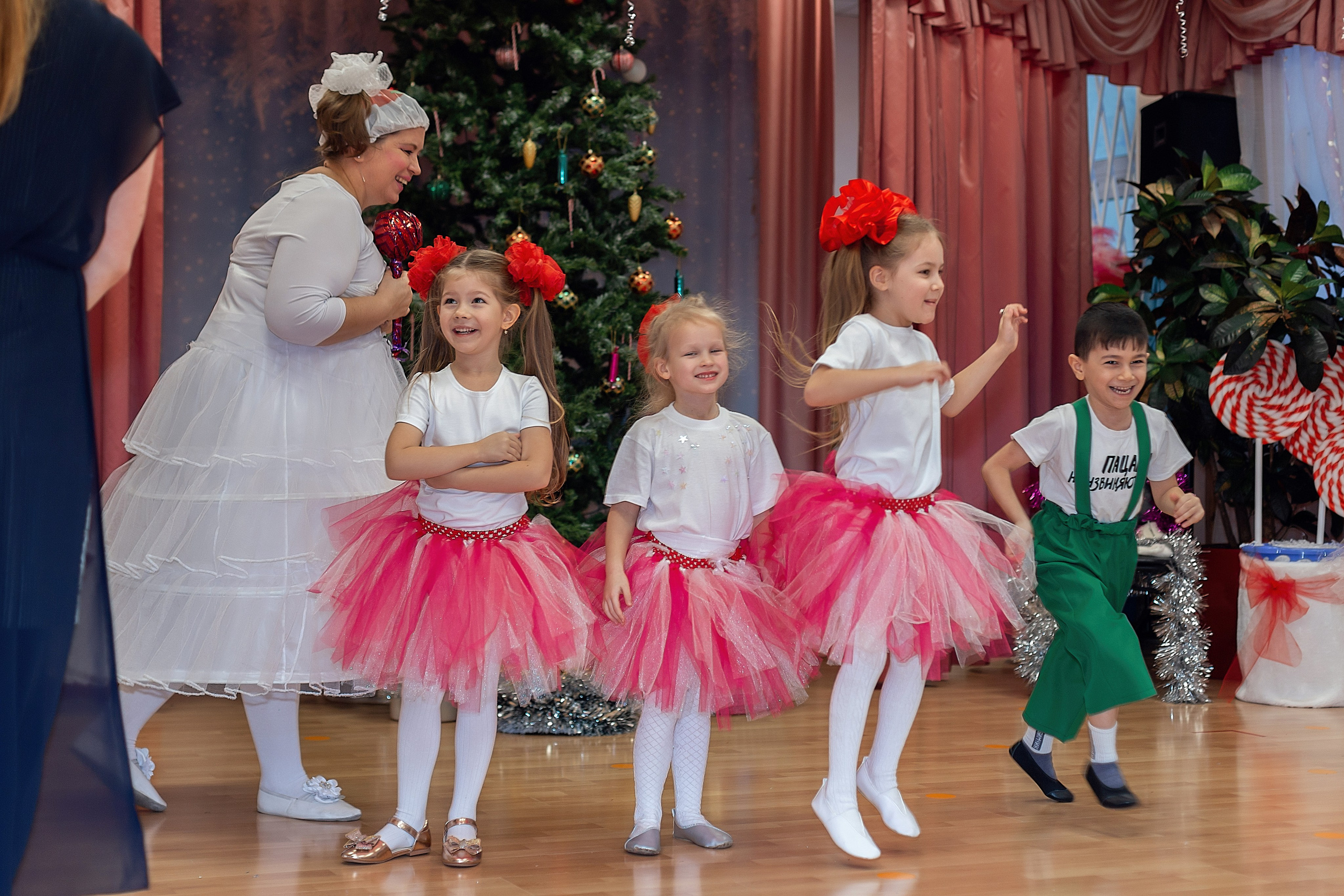 Утренник_"Карамельная фабрика» 2024. Семейный фотограф в Санкт-Петербурге