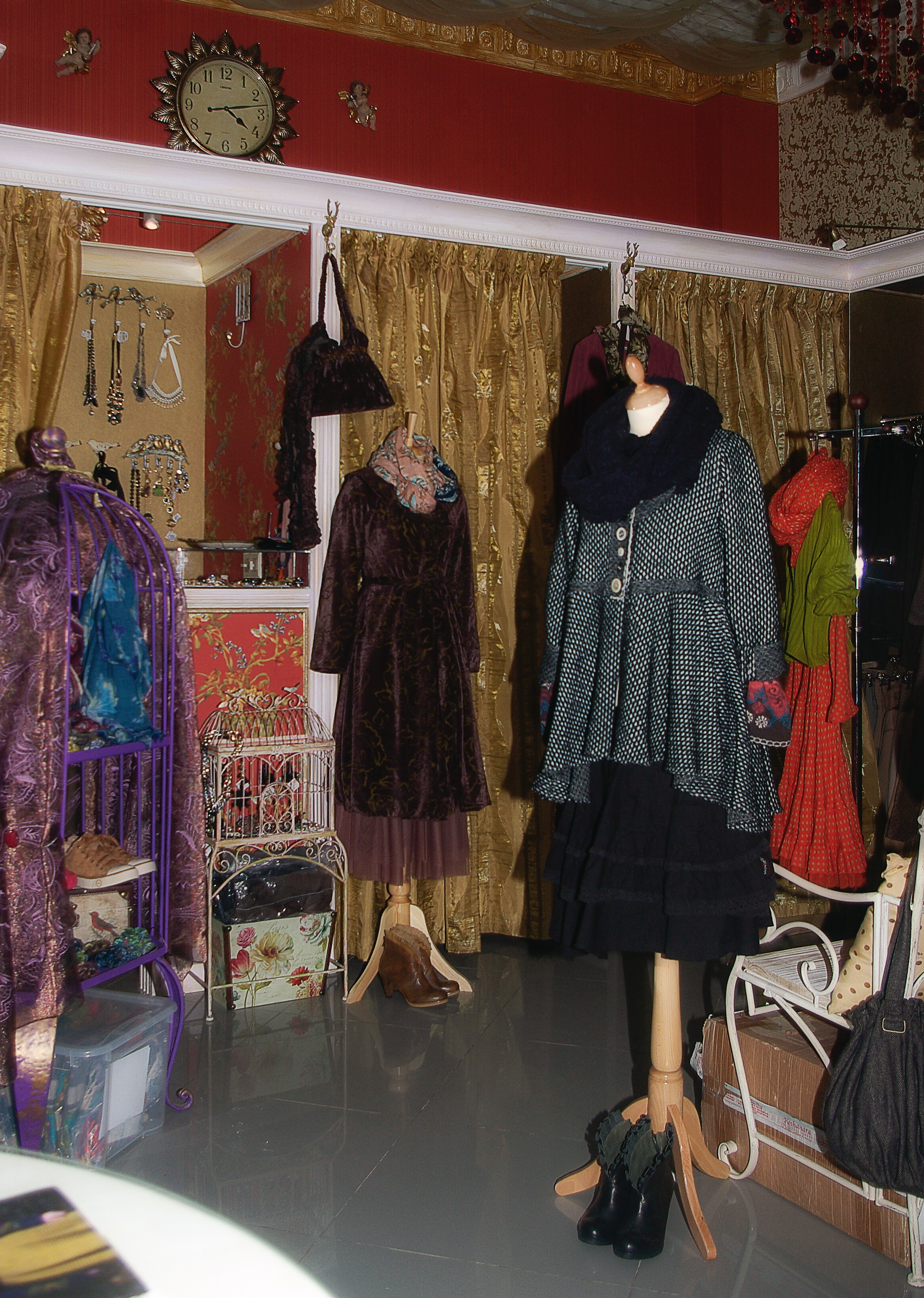 Магазин одежды и тканей. Главная