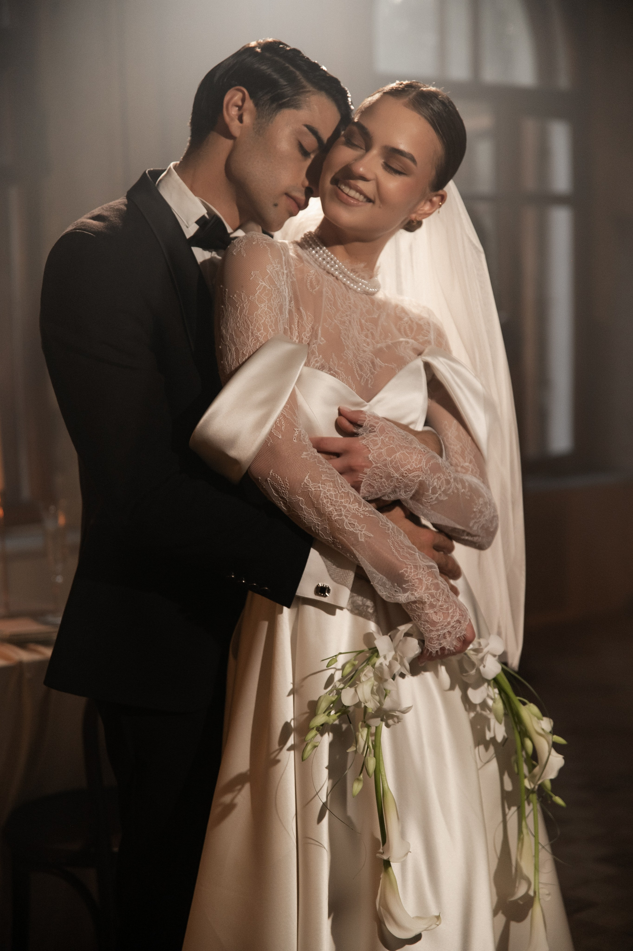 Камерный свадебный ужин при свечах в старинном особняке в фотостудии 21. Kult. Ярослава Ерина — свадебный фотограф в Москве