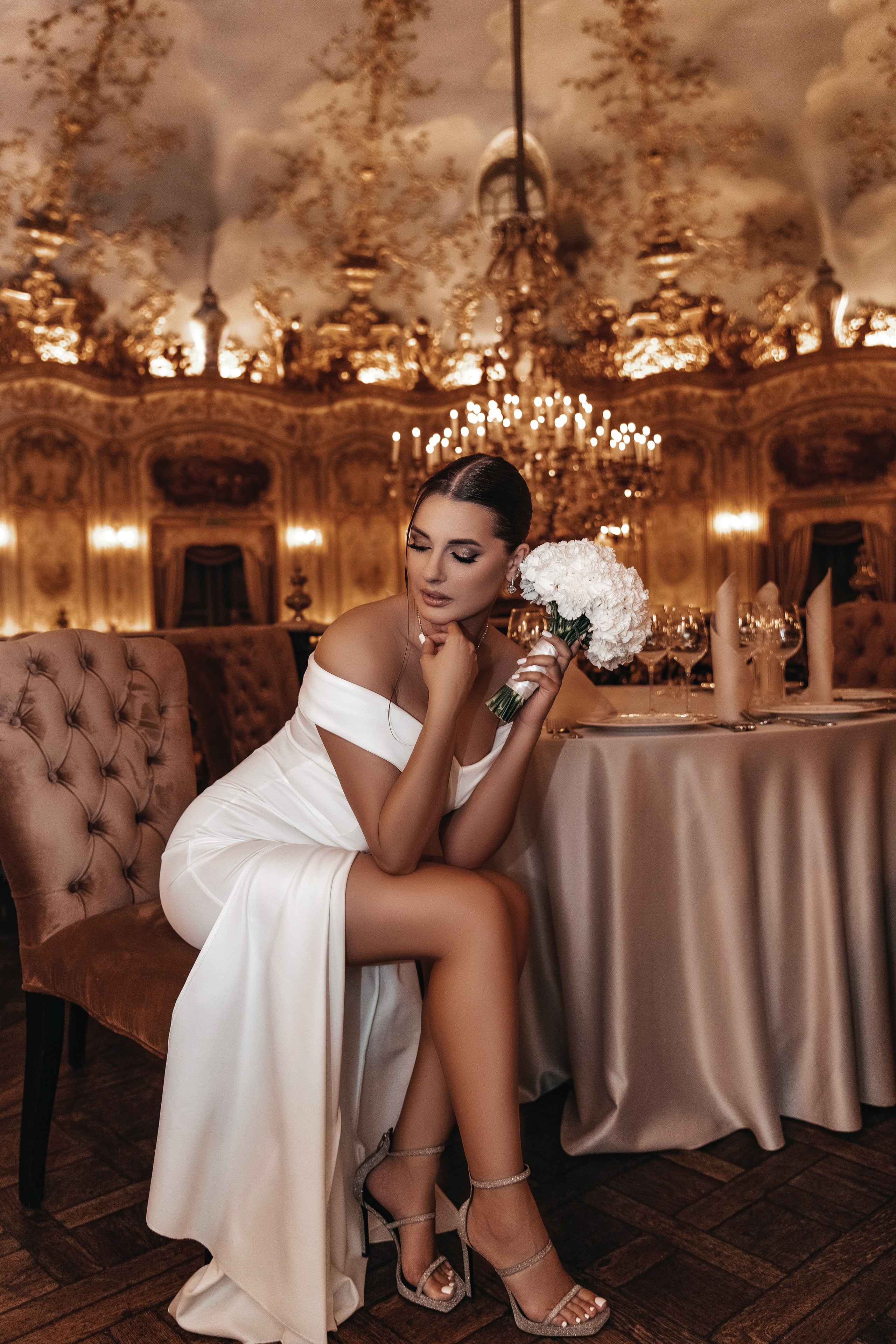 Свадебная фотосессия в ресторане Турандот. Главная