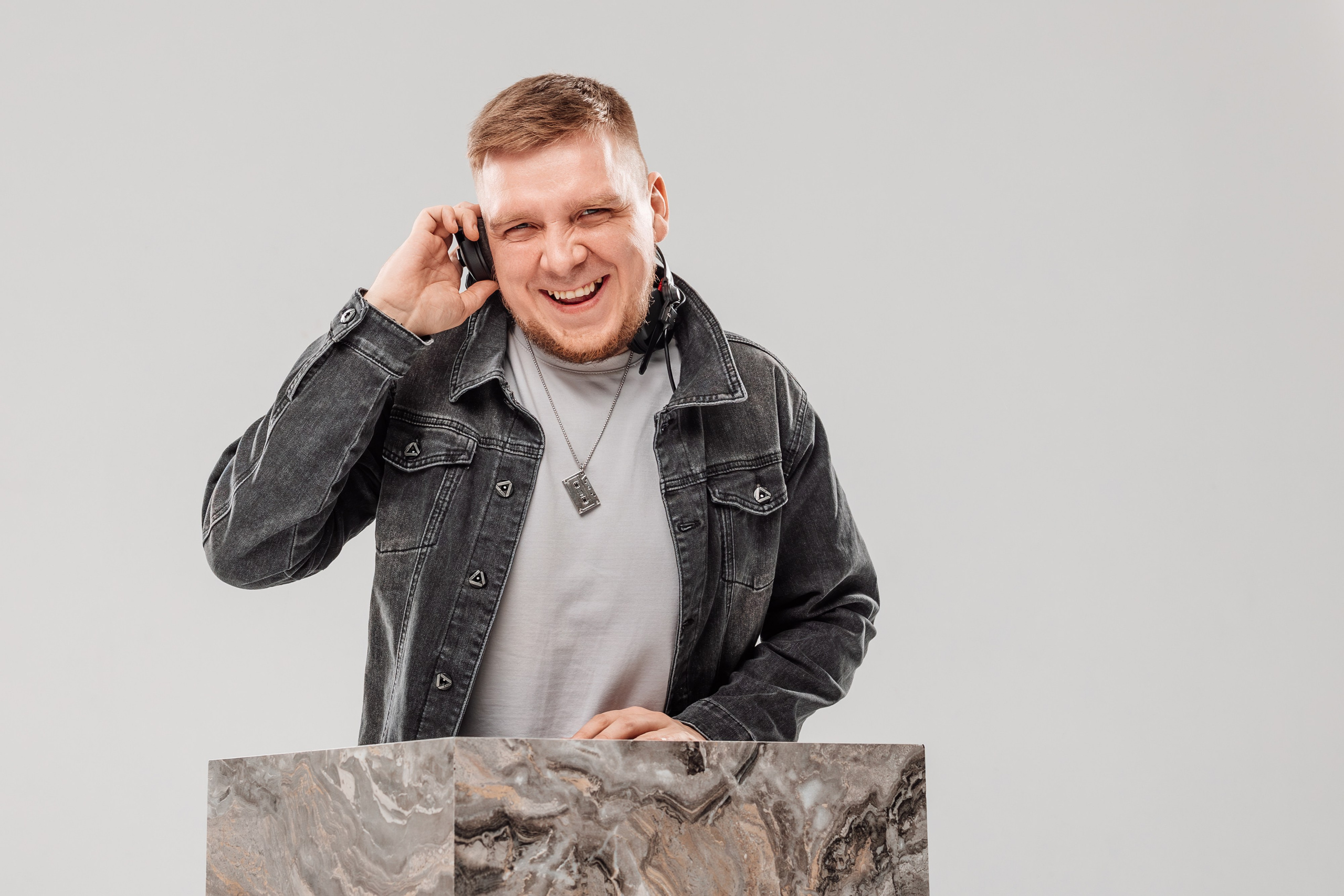 ЦИКЛОРАМА — МУЗЫКАНТЫ — ДИДЖЕИ. Главная