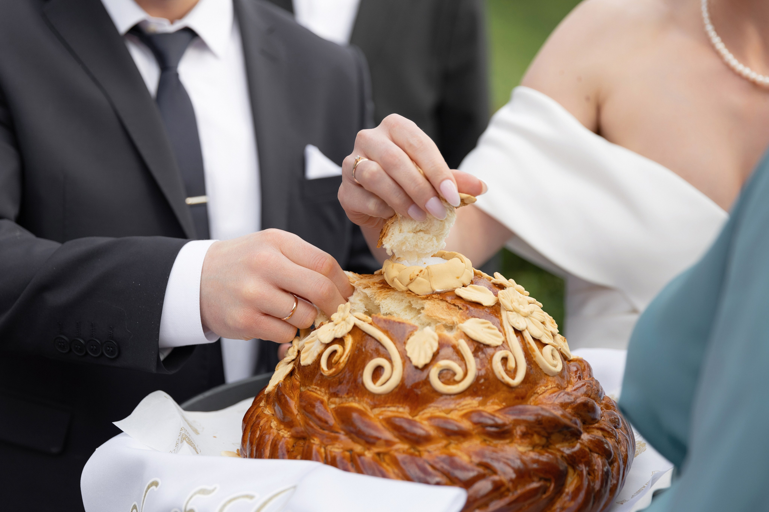 Свадебная фотосессия в Soluxe Hotel и роспись в Савеловском ЗАГСе. Свадебный фотограф в Москве Полина Лелетко