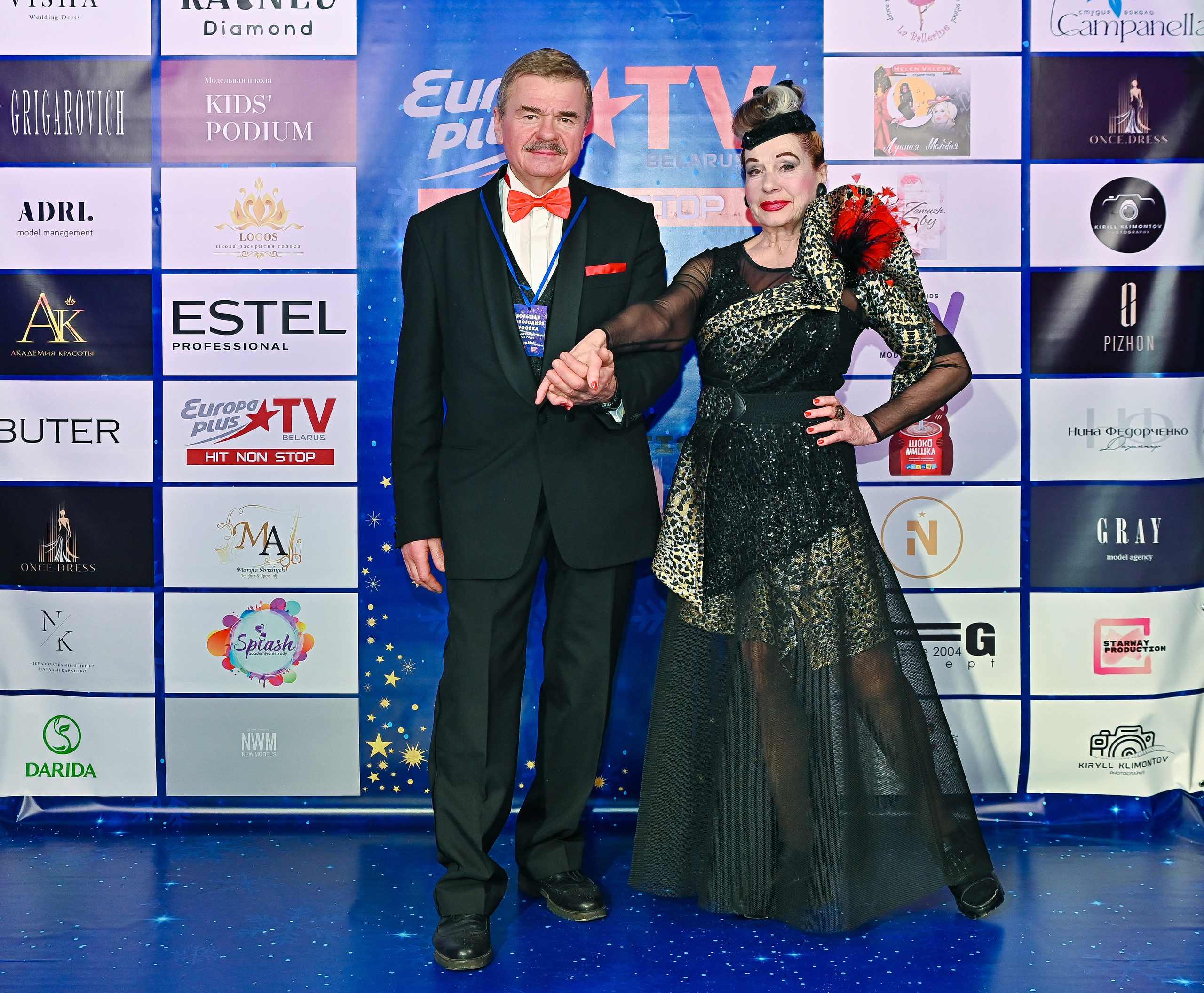 Большая новогодняя тусовка. Фотоуслуги, услуги фотографа, фотографирование важных событий