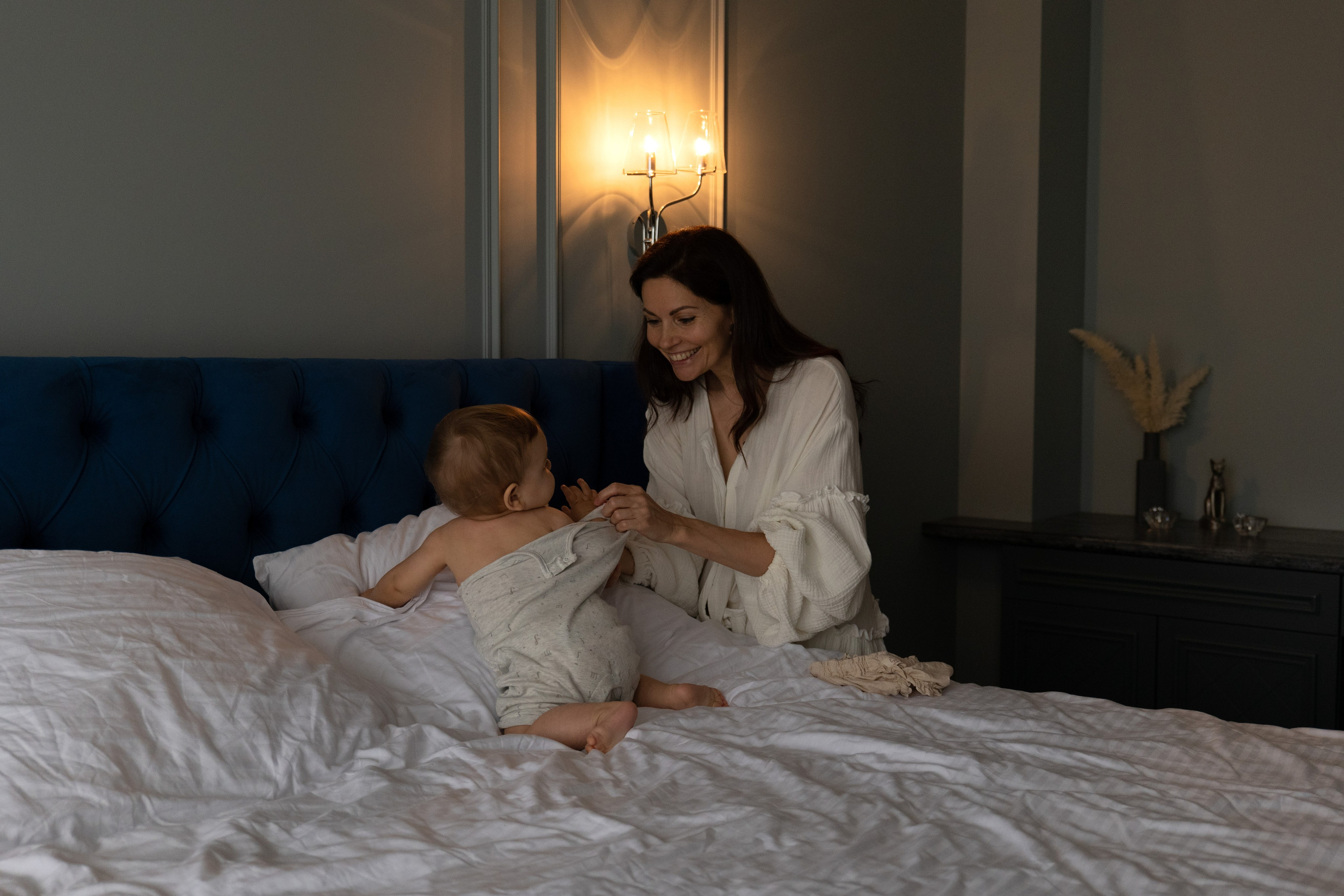 Мама и малыш «Повседневность». Фотограф видеограф Ольга Василевская