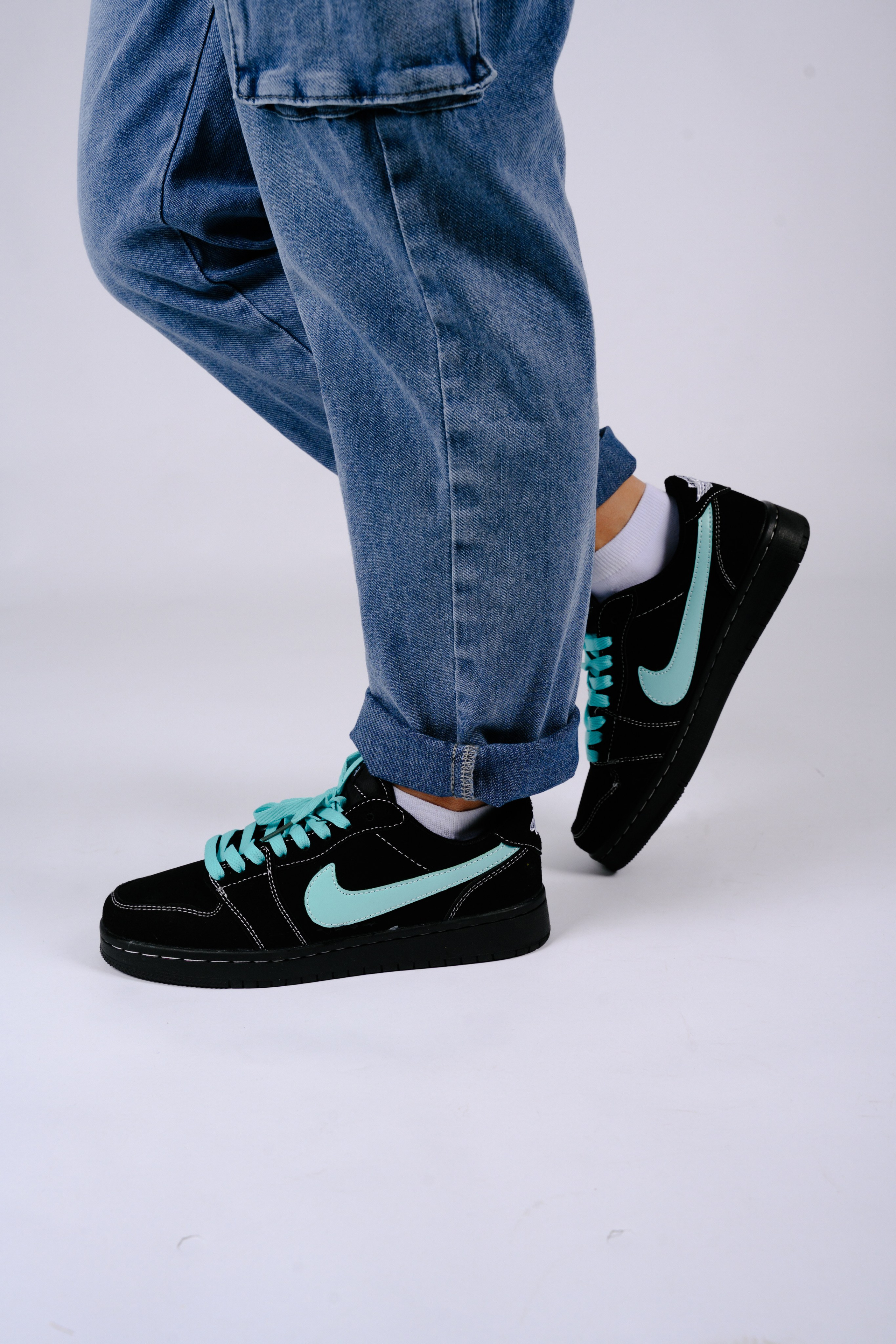 Кроссовки для wb. Фотограф в Красноярске