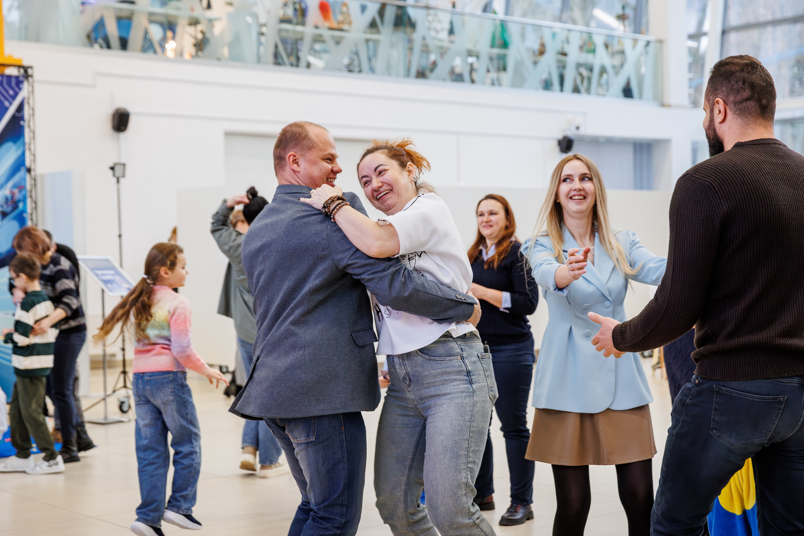 Atom Day. ILIAS BLACK — Фотограф свадеб и мероприятий в Минске и Беларуси