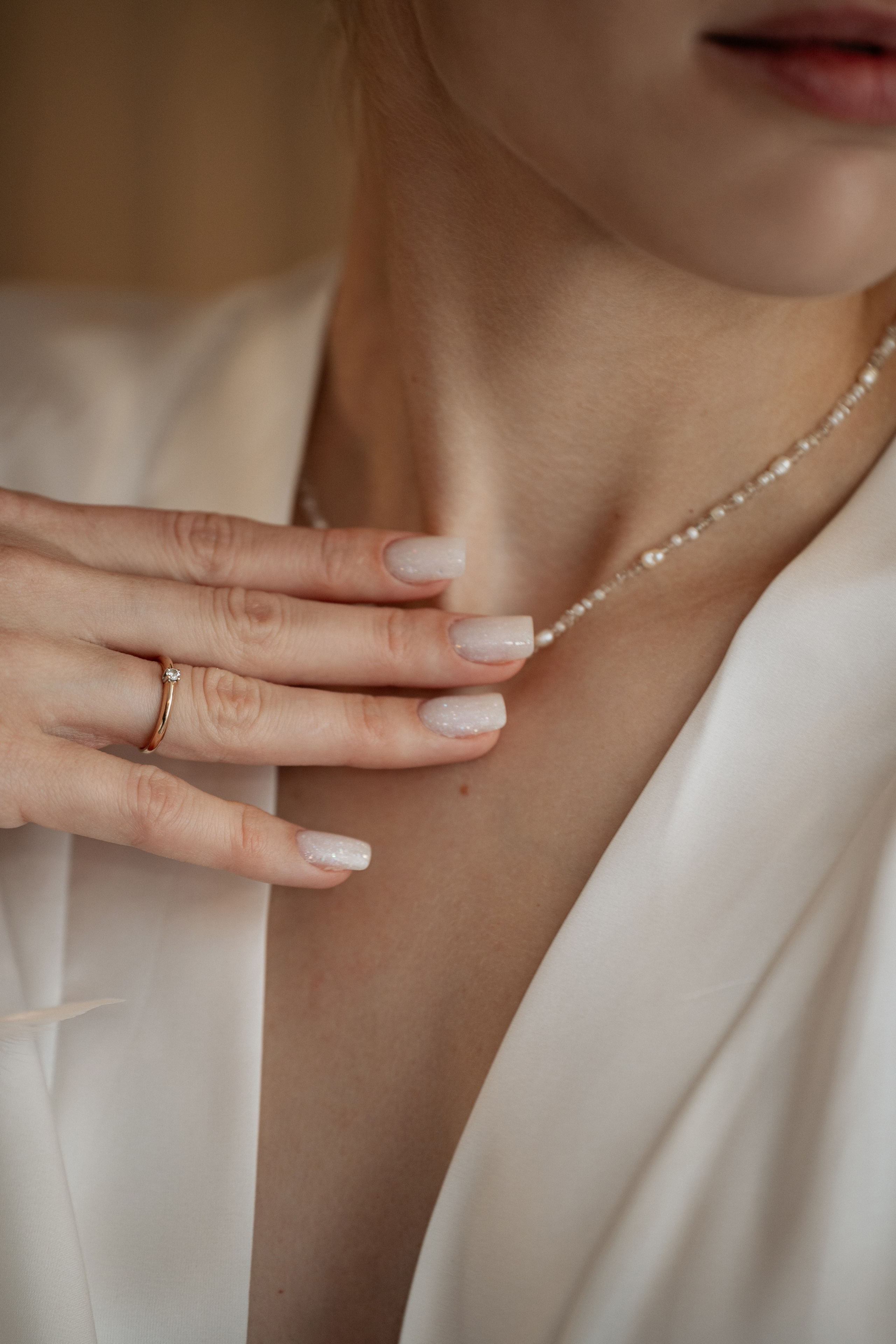 Фотограф Новороссийск - смех и слезы радости в комнате сборов невесты.