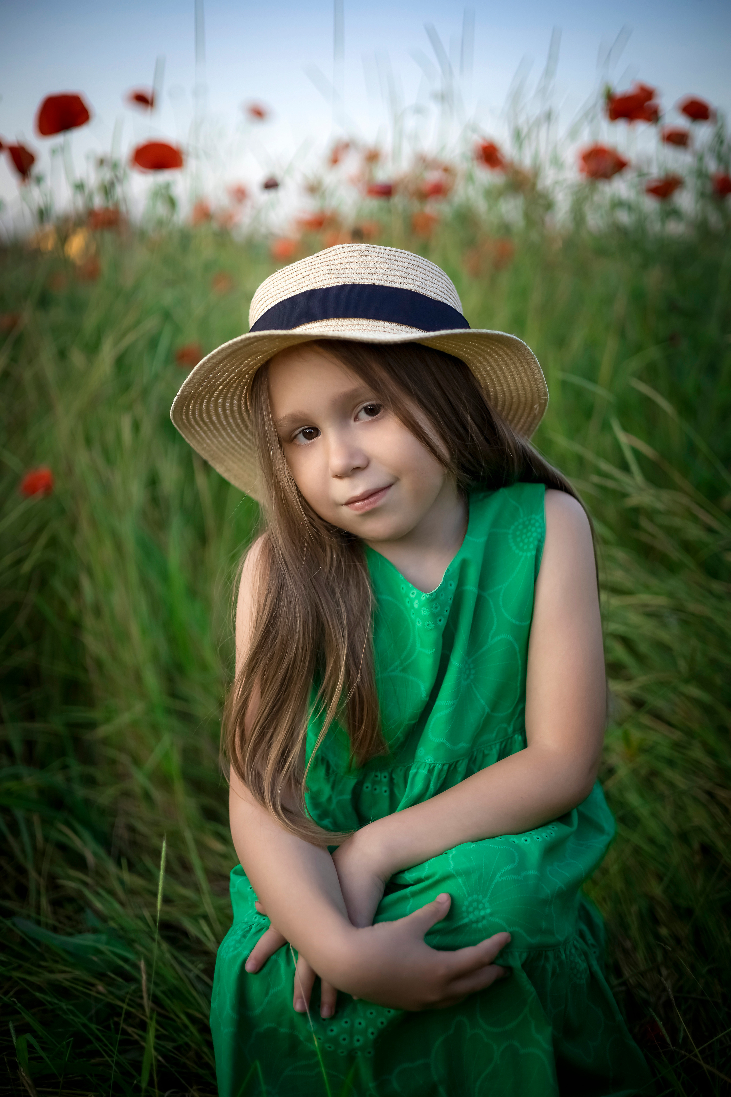 САШУЛЯ В МАКАХ. Фотограф Людмила Лебединская г. Краснодар (Приморско-Ахтарский р-он)