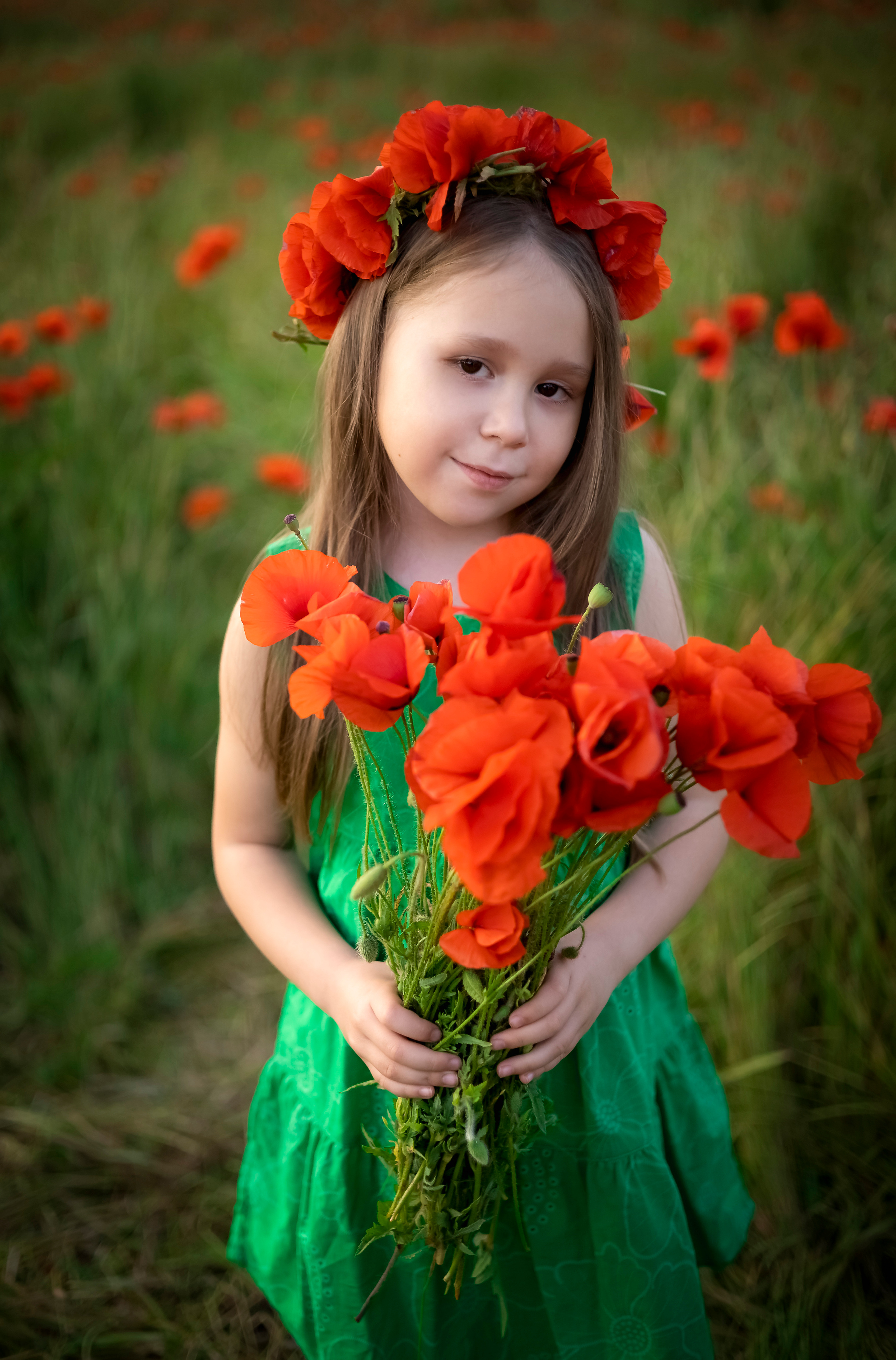 САШУЛЯ В МАКАХ. Фотограф Людмила Лебединская г. Краснодар (Приморско-Ахтарский р-он)