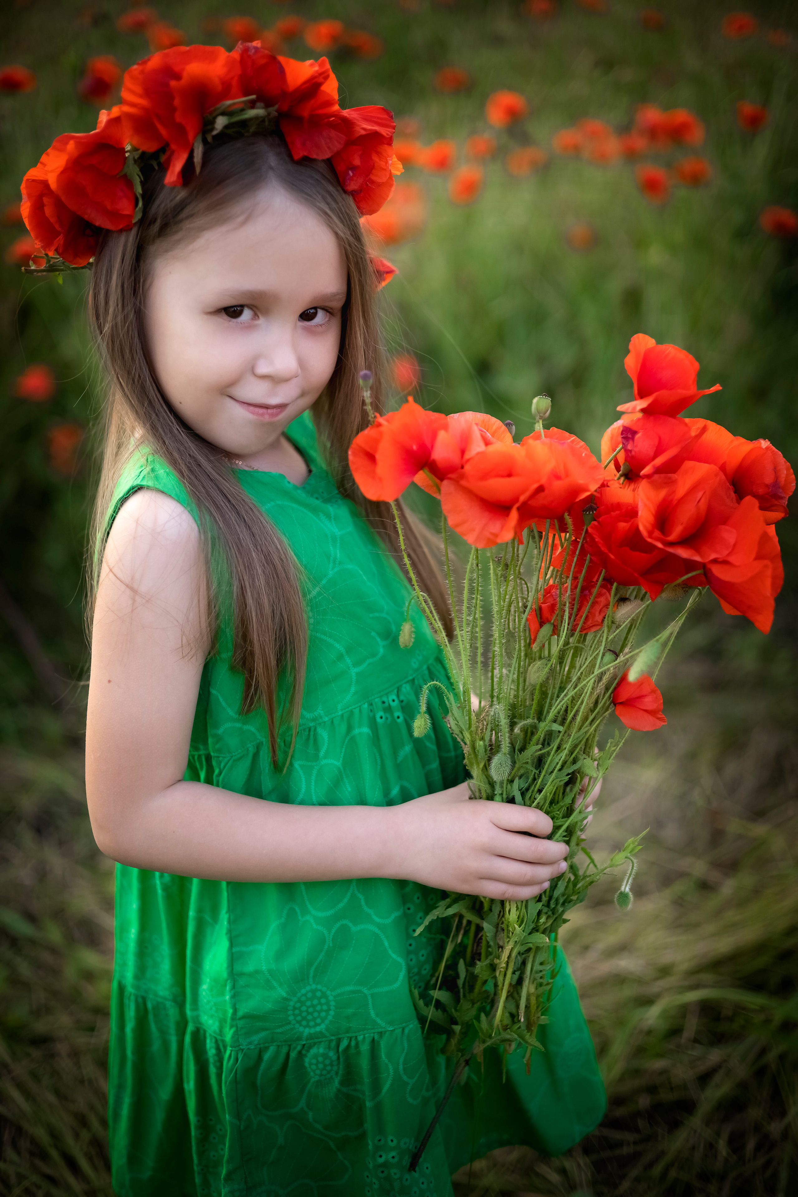САШУЛЯ В МАКАХ. Фотограф Людмила Лебединская г. Краснодар (Приморско-Ахтарский р-он)