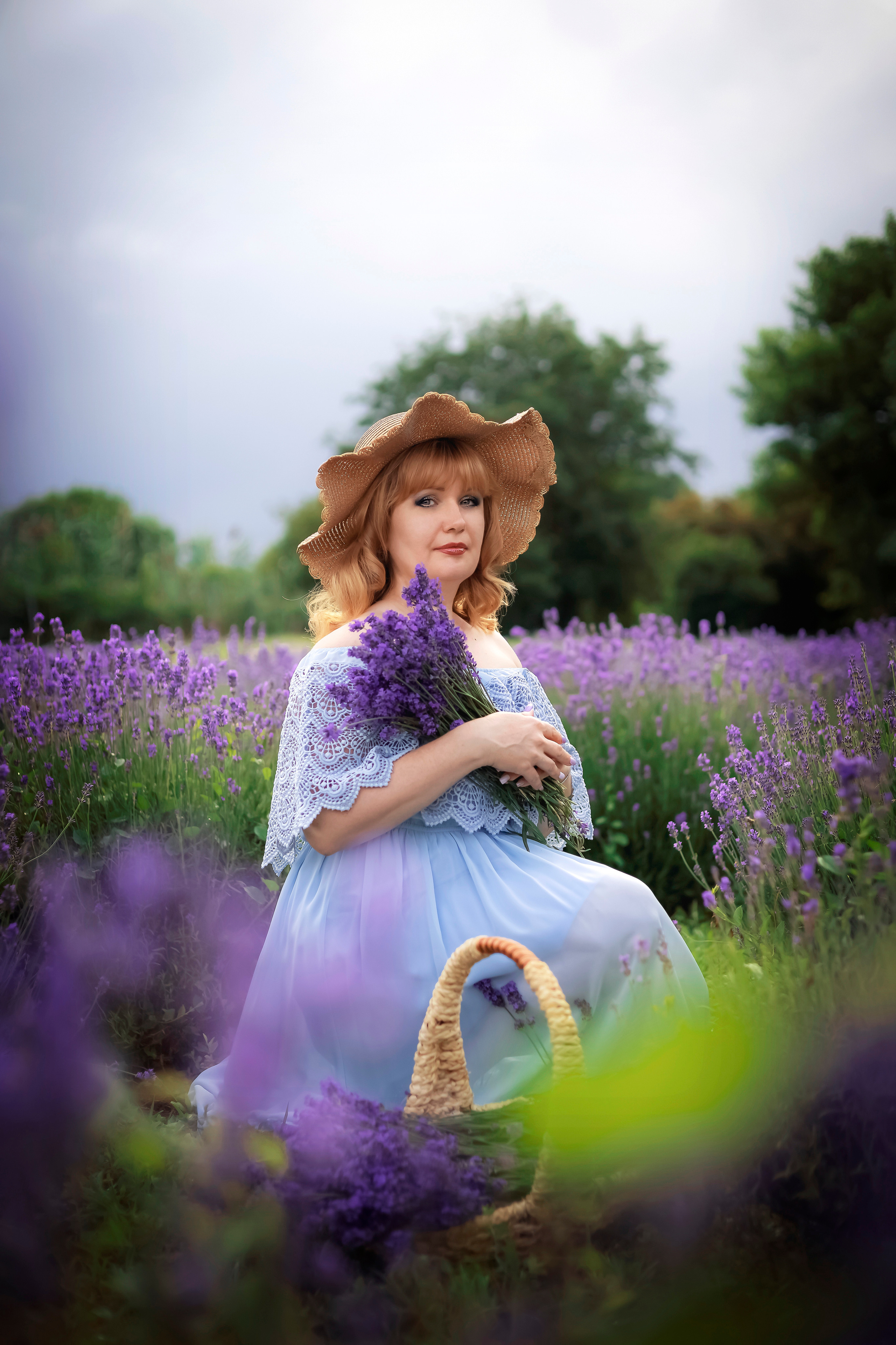 ЕЛЕНА В ЛАВАНДЕ. Фотограф Людмила Лебединская г. Краснодар (Приморско-Ахтарский р-он)