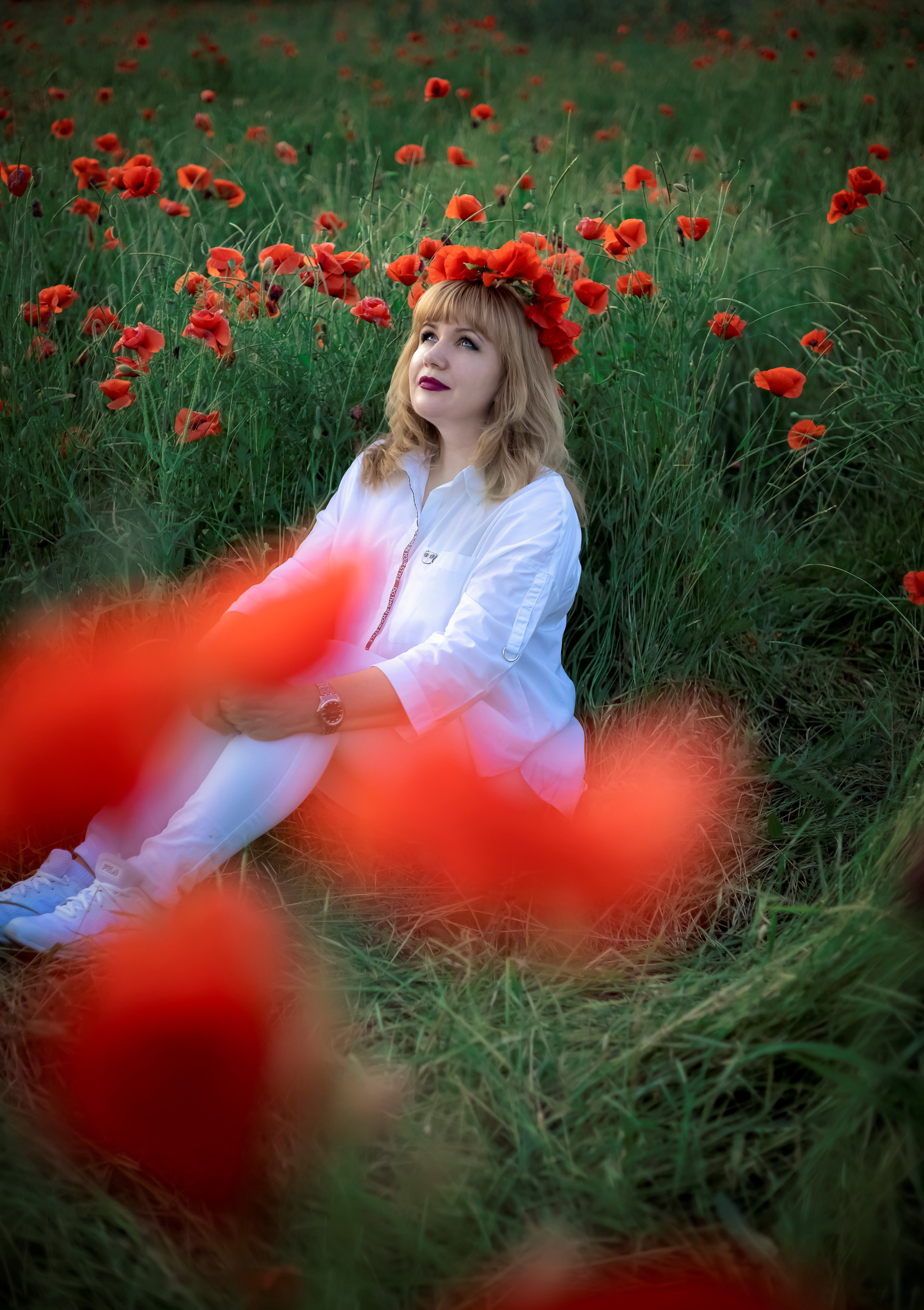 ЕЛЕНА В МАКАХ. Фотограф Людмила Лебединская г. Краснодар (Приморско-Ахтарский р-он)