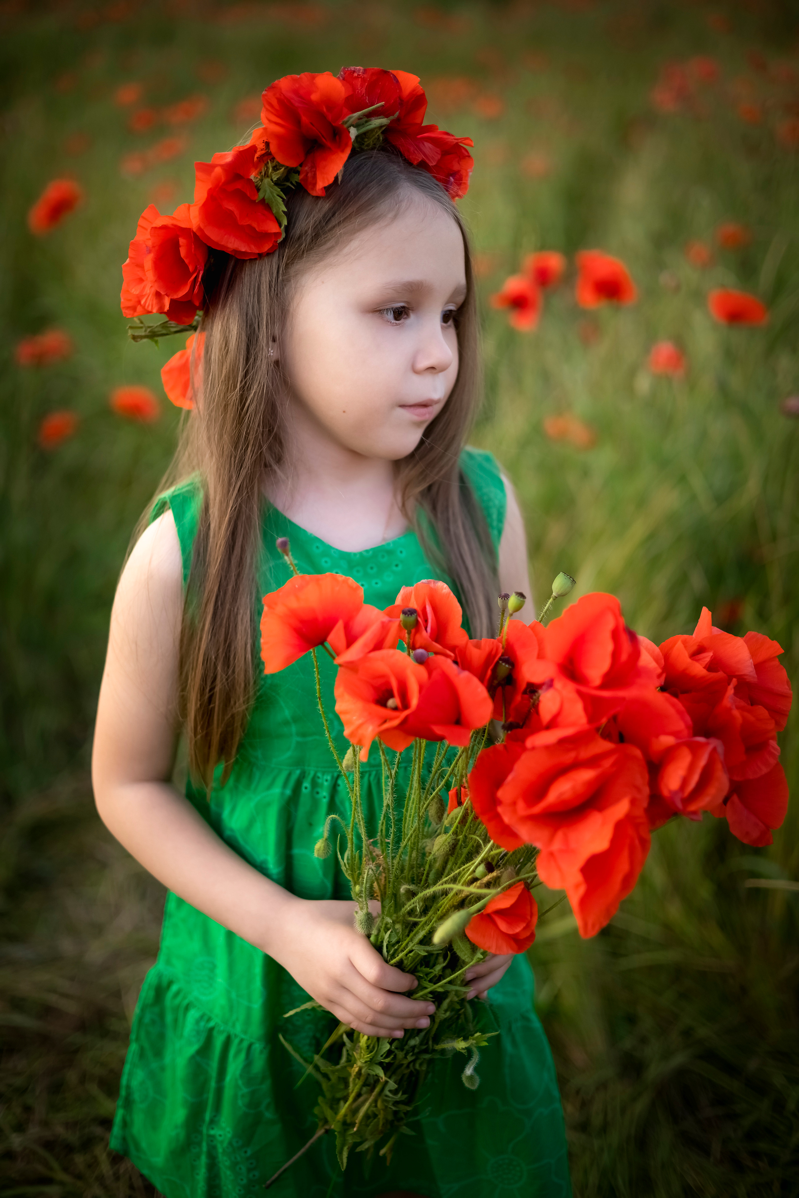 САШУЛЯ В МАКАХ. Фотограф Людмила Лебединская г. Краснодар (Приморско-Ахтарский р-он)