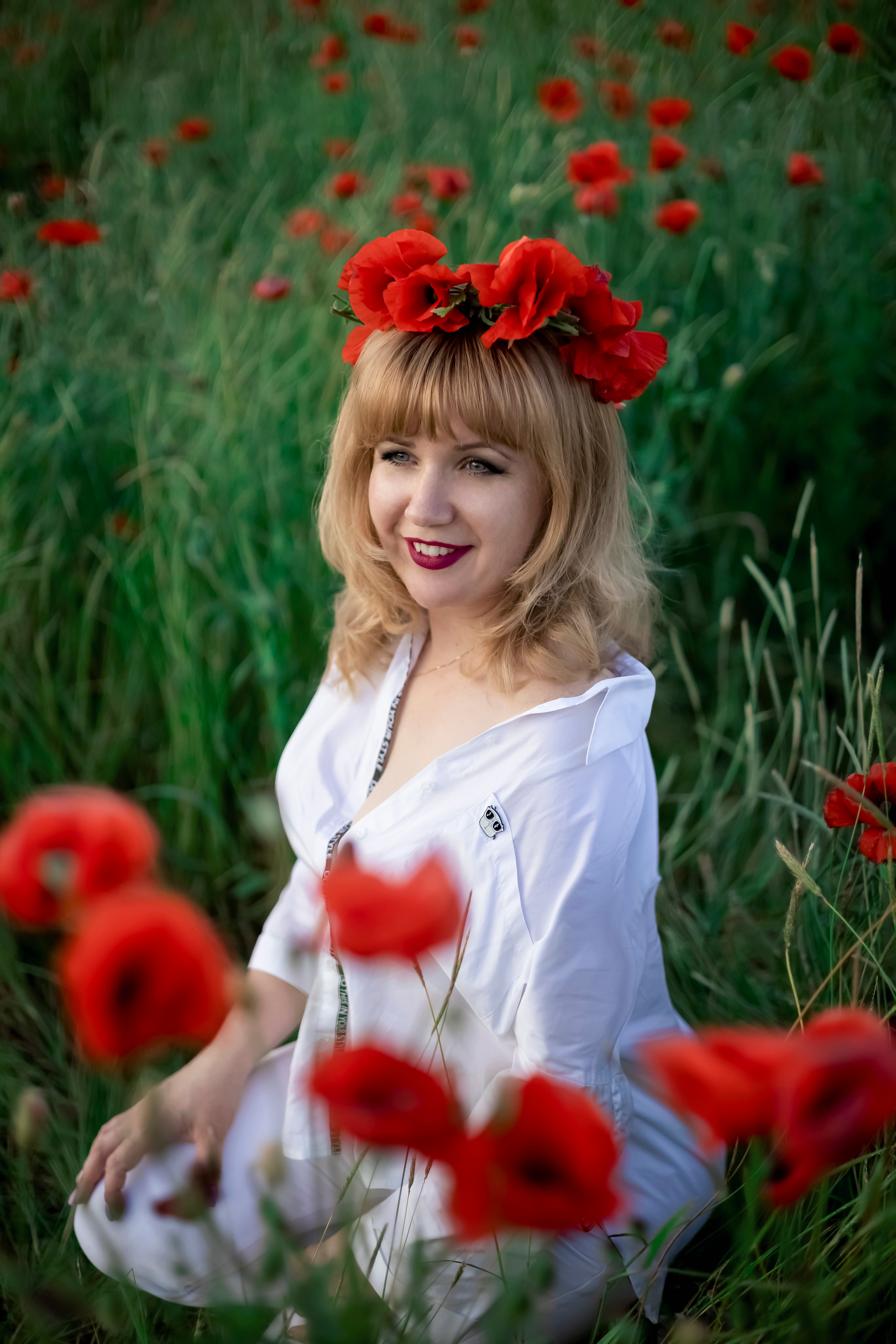 ЕЛЕНА В МАКАХ. Фотограф Людмила Лебединская г. Краснодар (Приморско-Ахтарский р-он)