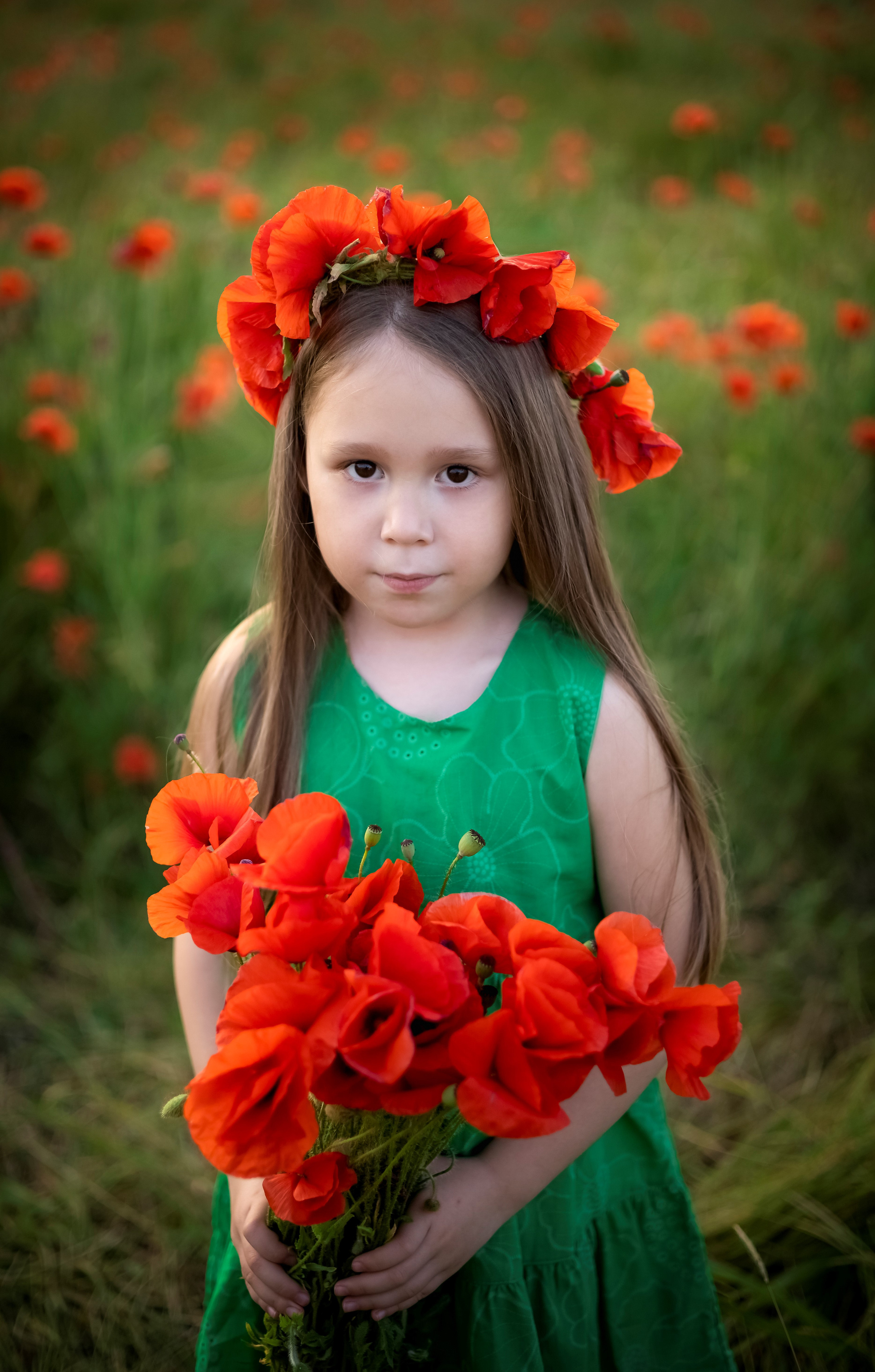 САШУЛЯ В МАКАХ. Фотограф Людмила Лебединская г. Краснодар (Приморско-Ахтарский р-он)