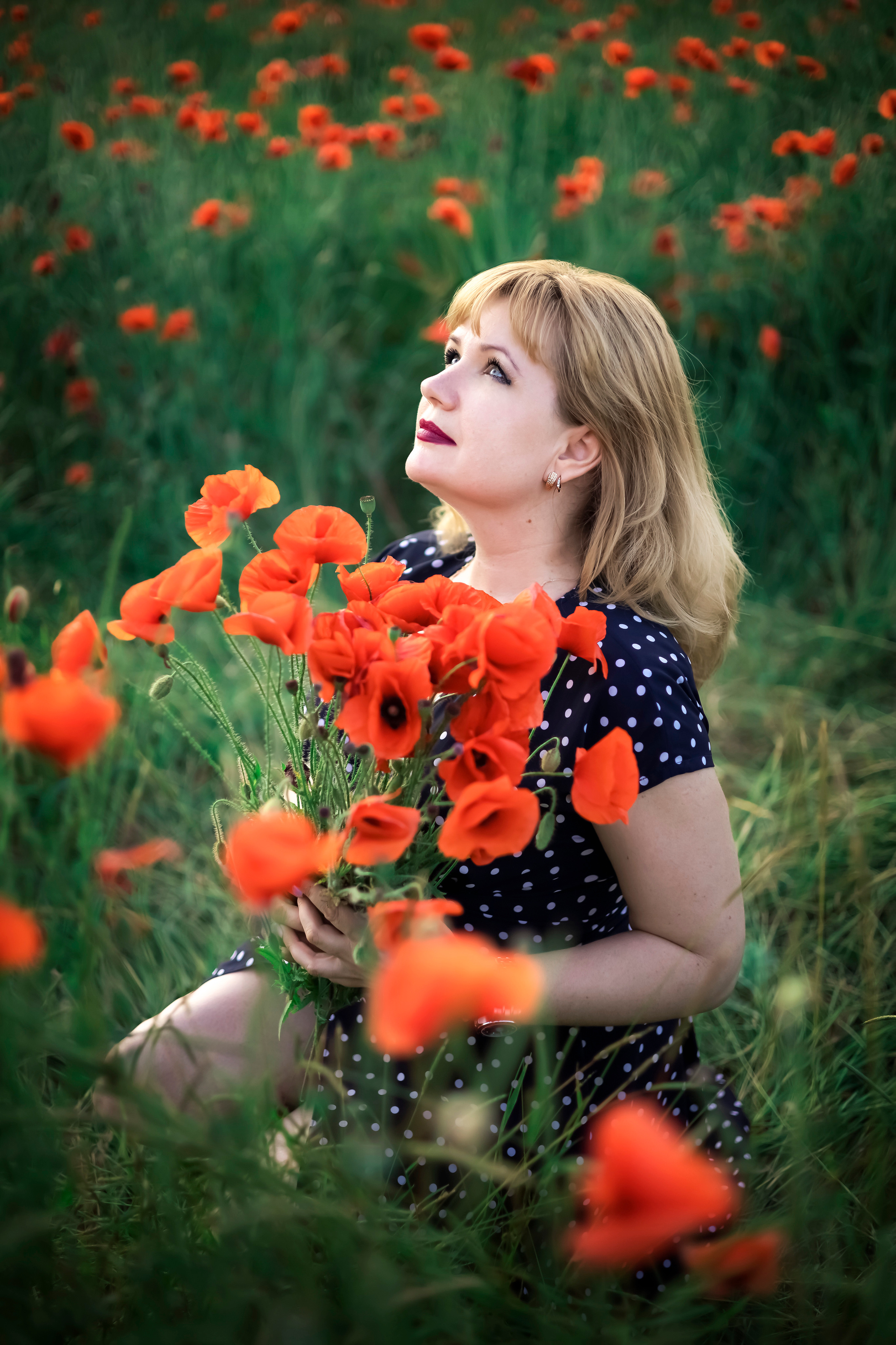 ЕЛЕНА В МАКАХ. Фотограф Людмила Лебединская г. Краснодар (Приморско-Ахтарский р-он)