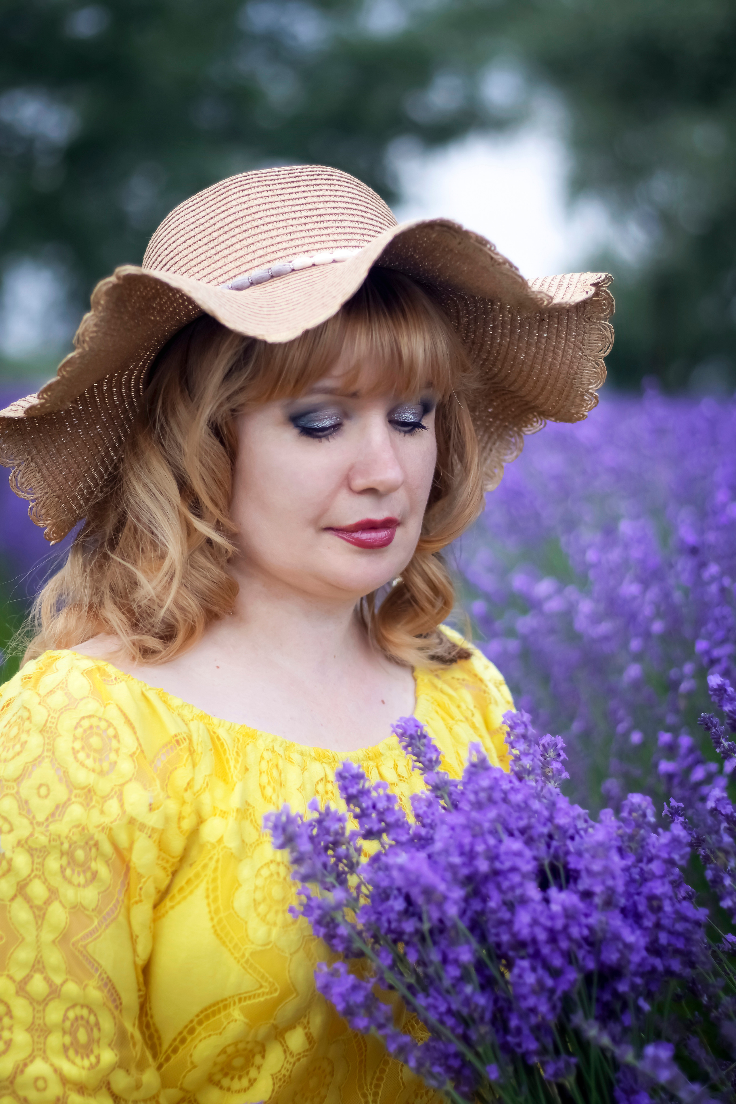 ЕЛЕНА В ЛАВАНДЕ. Фотограф Людмила Лебединская г. Краснодар (Приморско-Ахтарский р-он)