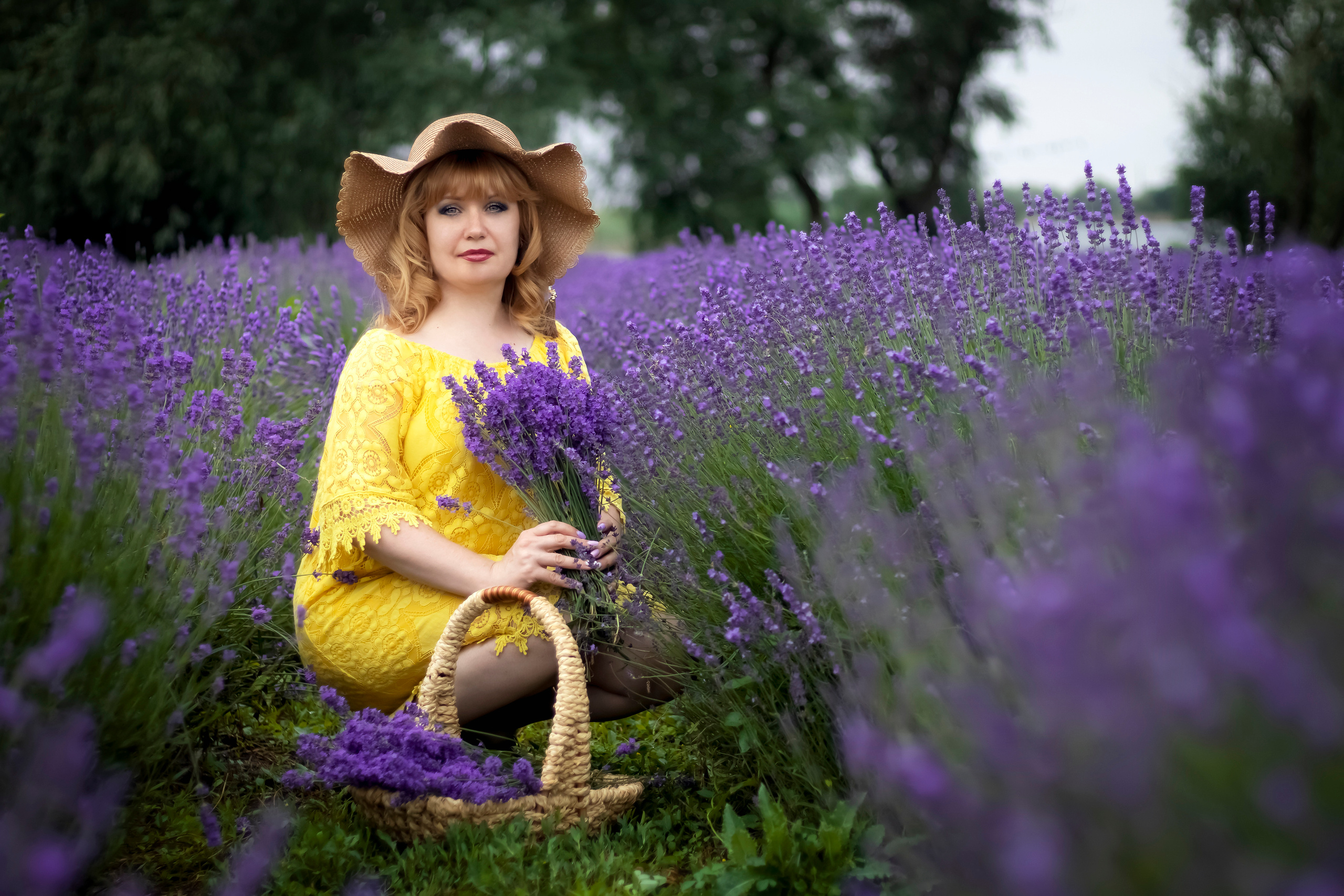 ЕЛЕНА В ЛАВАНДЕ. Фотограф Людмила Лебединская г. Краснодар (Приморско-Ахтарский р-он)