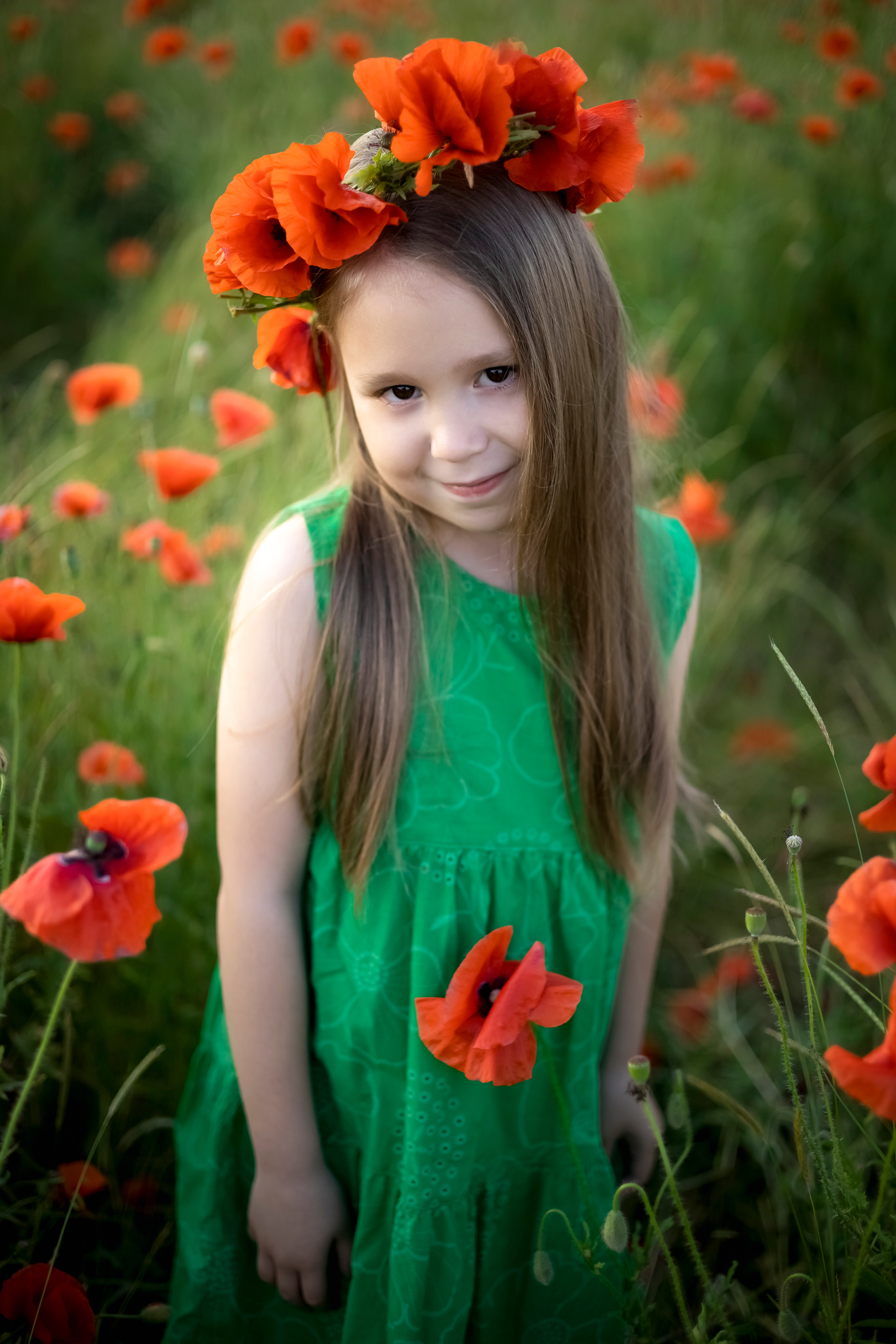 САШУЛЯ В МАКАХ. Фотограф Людмила Лебединская г. Краснодар (Приморско-Ахтарский р-он)