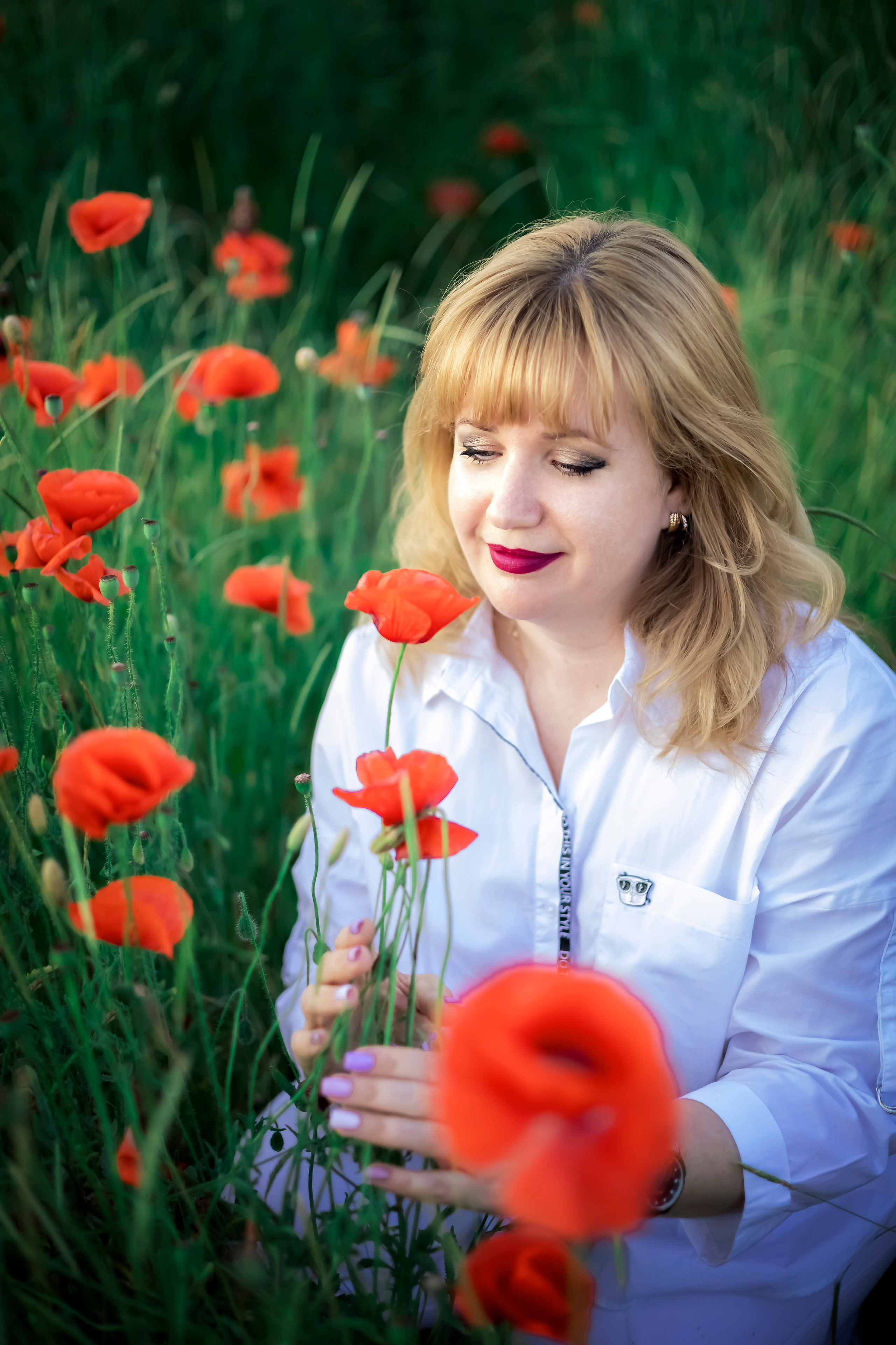 ЕЛЕНА В МАКАХ. Фотограф Людмила Лебединская г. Краснодар (Приморско-Ахтарский р-он)