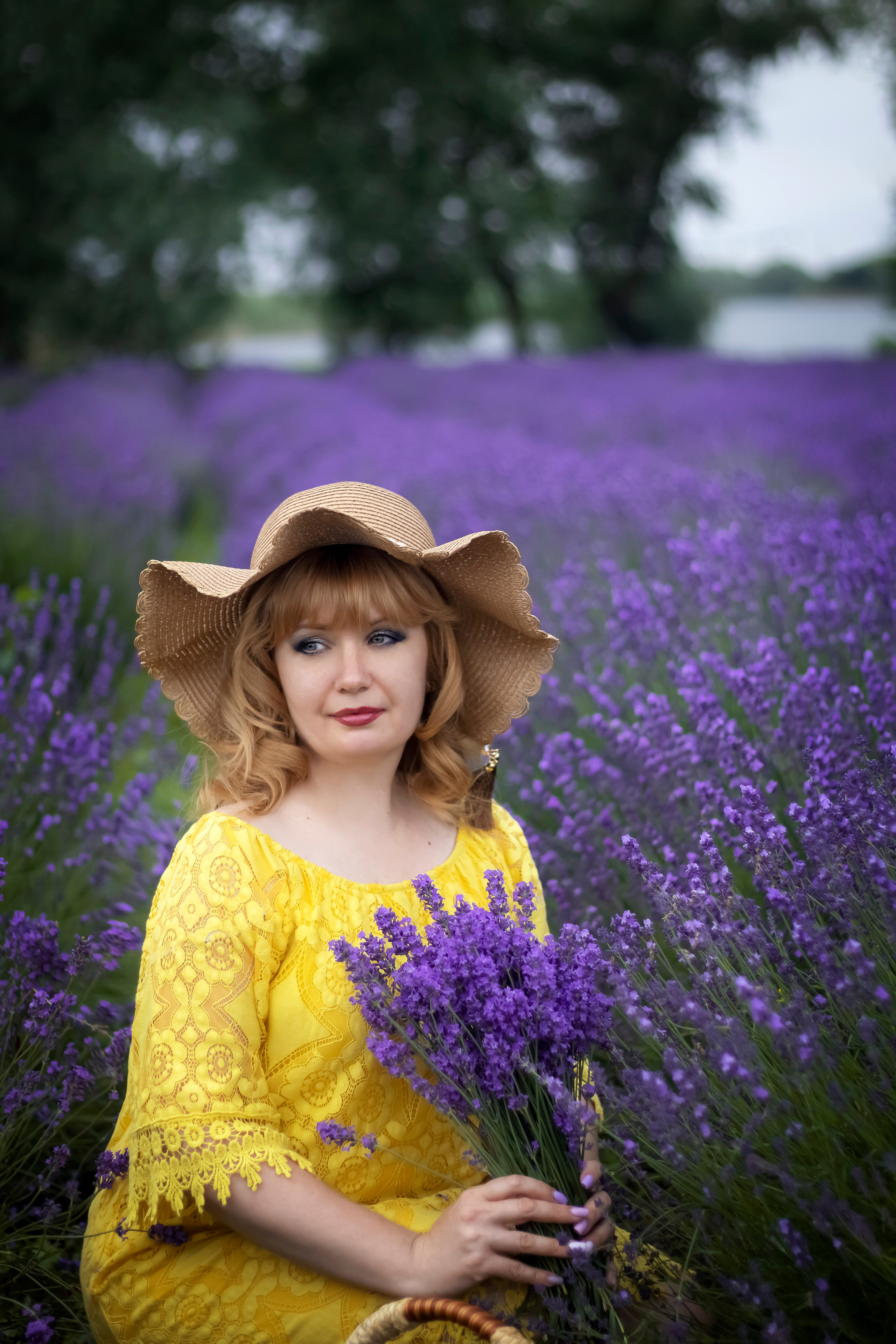 ЕЛЕНА В ЛАВАНДЕ. Фотограф Людмила Лебединская г. Краснодар (Приморско-Ахтарский р-он)