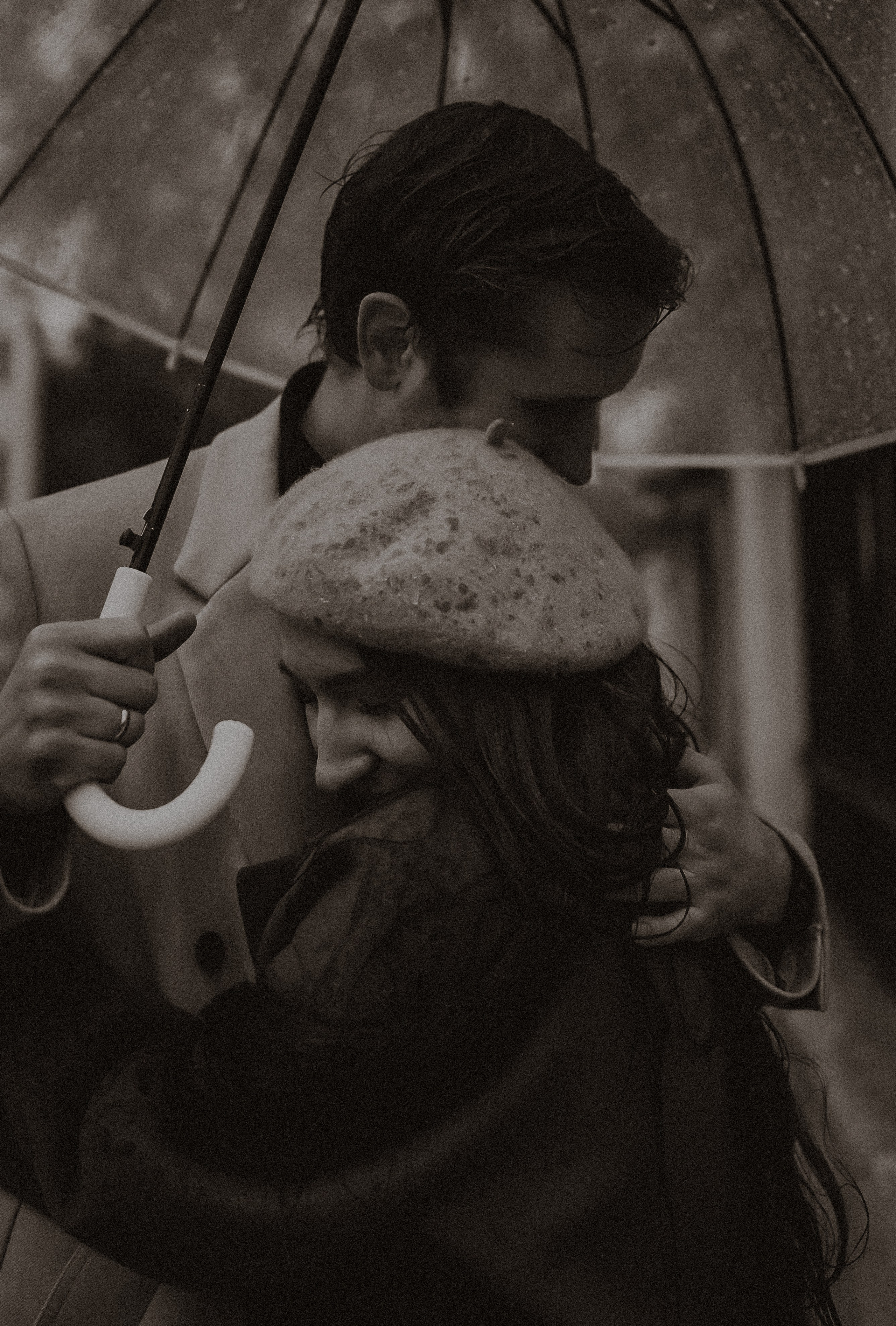 «Под звуки дождя». Твой проводник в мир ушедших эпох, романтики и женственности