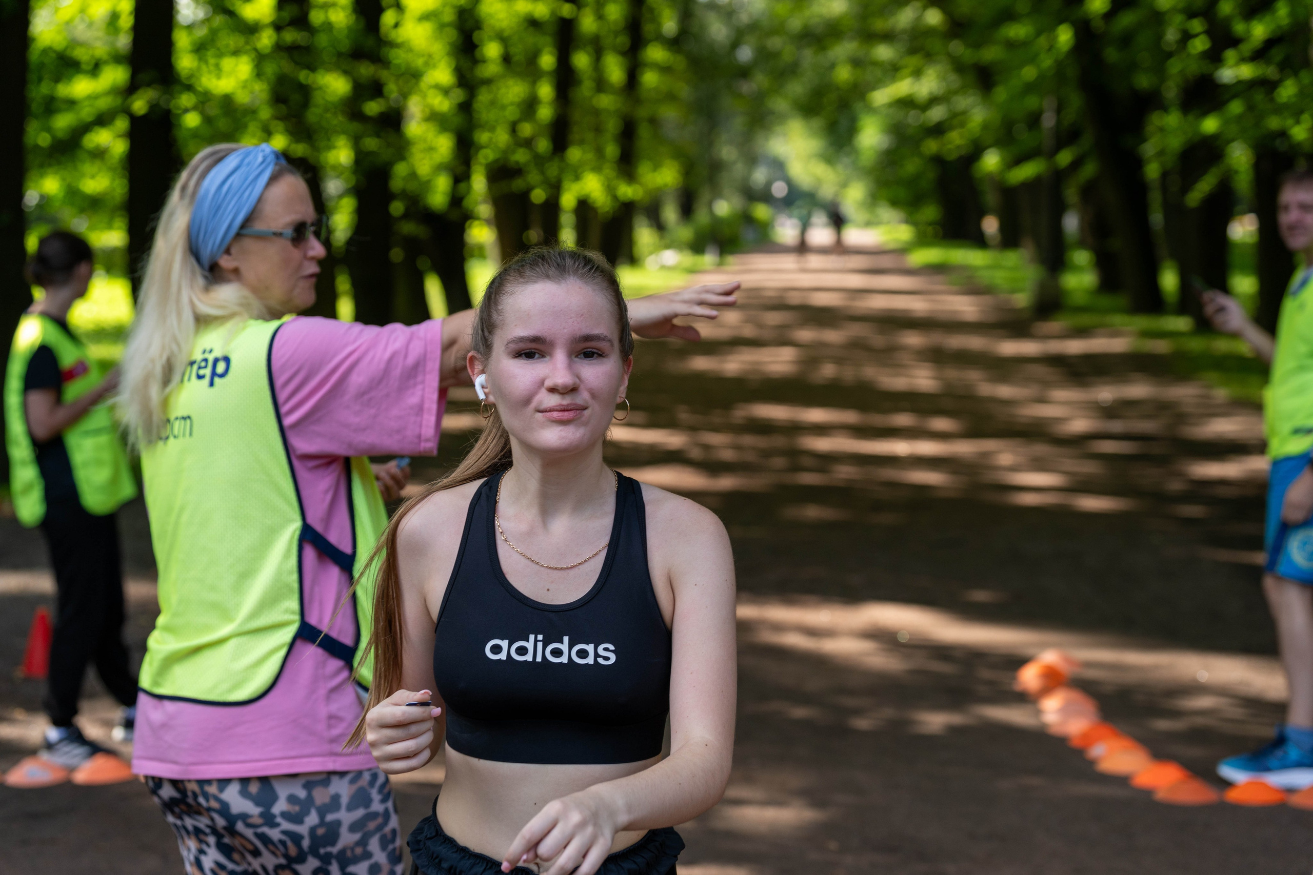 Спортивный фотограф Санкт-Петербург запечатлел бегунью на пробеге «5 вёрст»