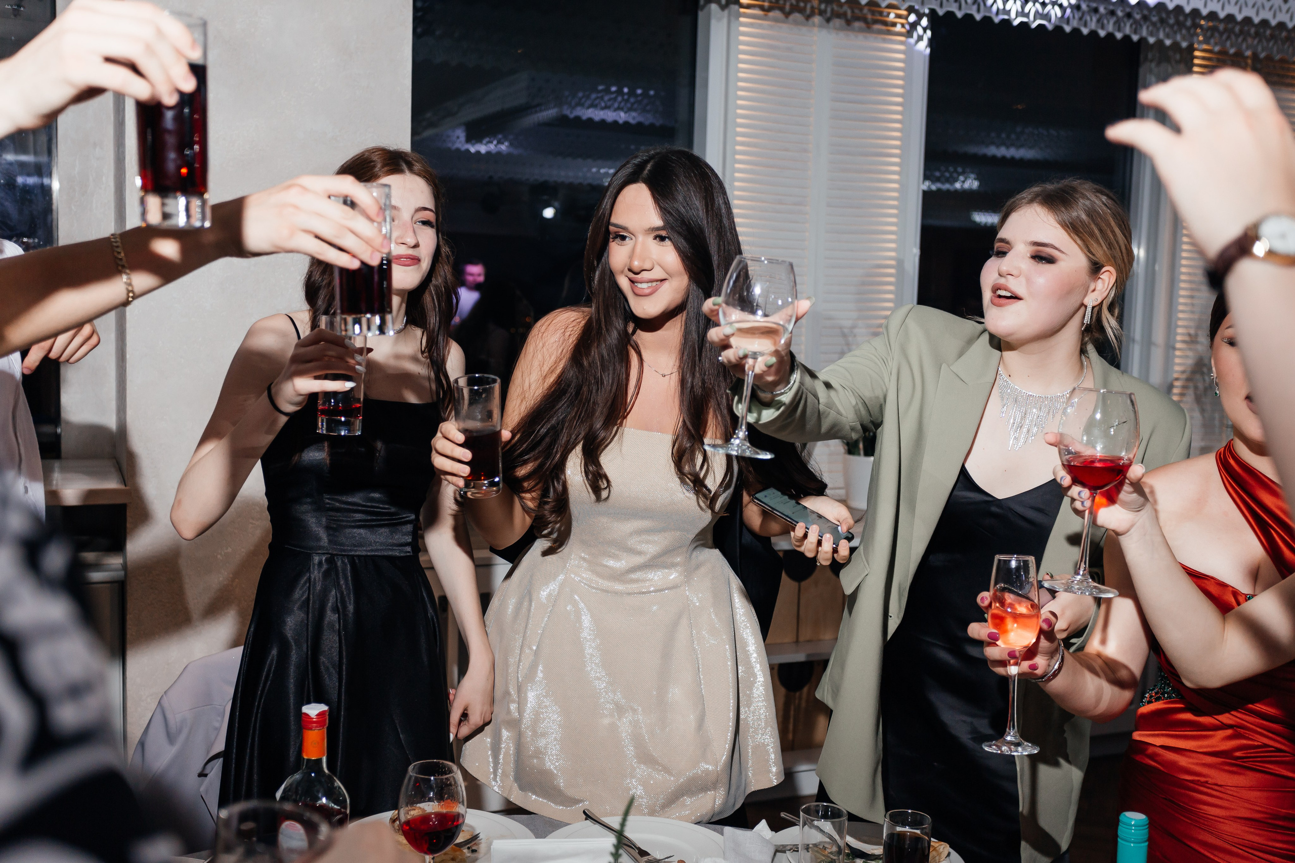 Выпускной 11 «А». Школа № 42. Свадебный фотограф в Краснодаре Николай Крауз