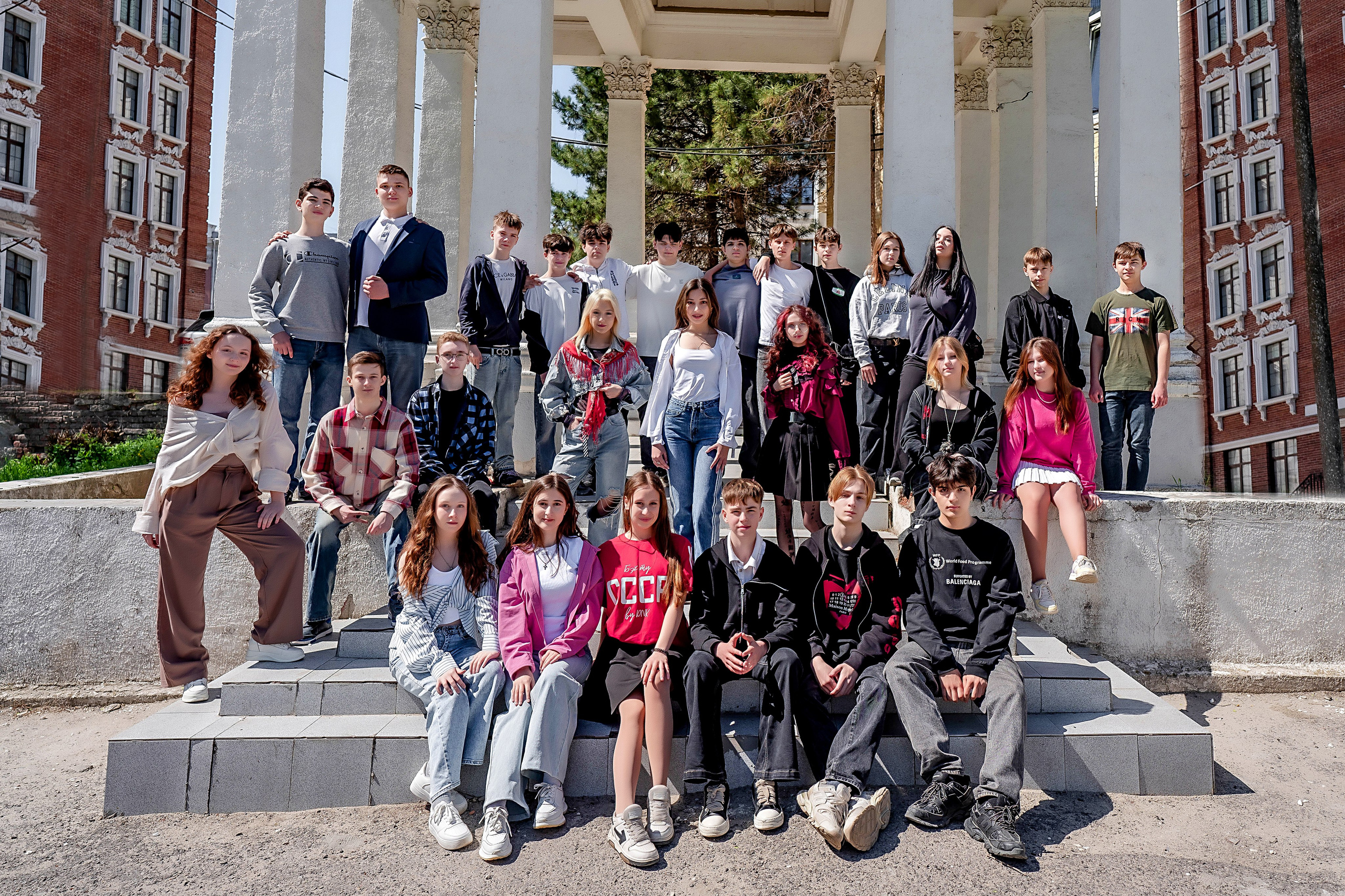 Выпускные (школьные) альбомы (книги) в Ростове-на-Дону. Современные Выпускные Альбомы в Ростове-на-Дону