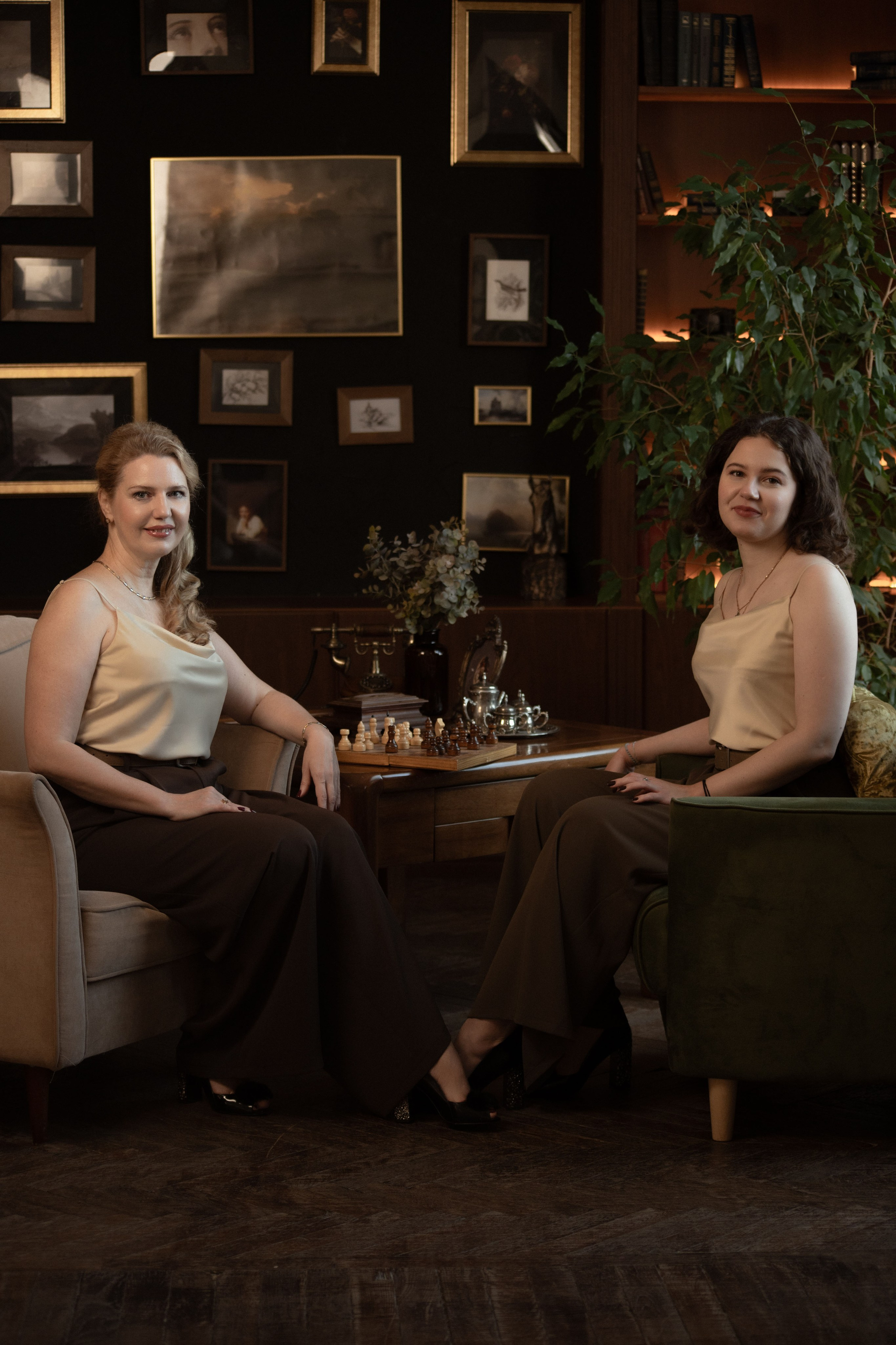 Семейная фотосессия мамы с дочкой