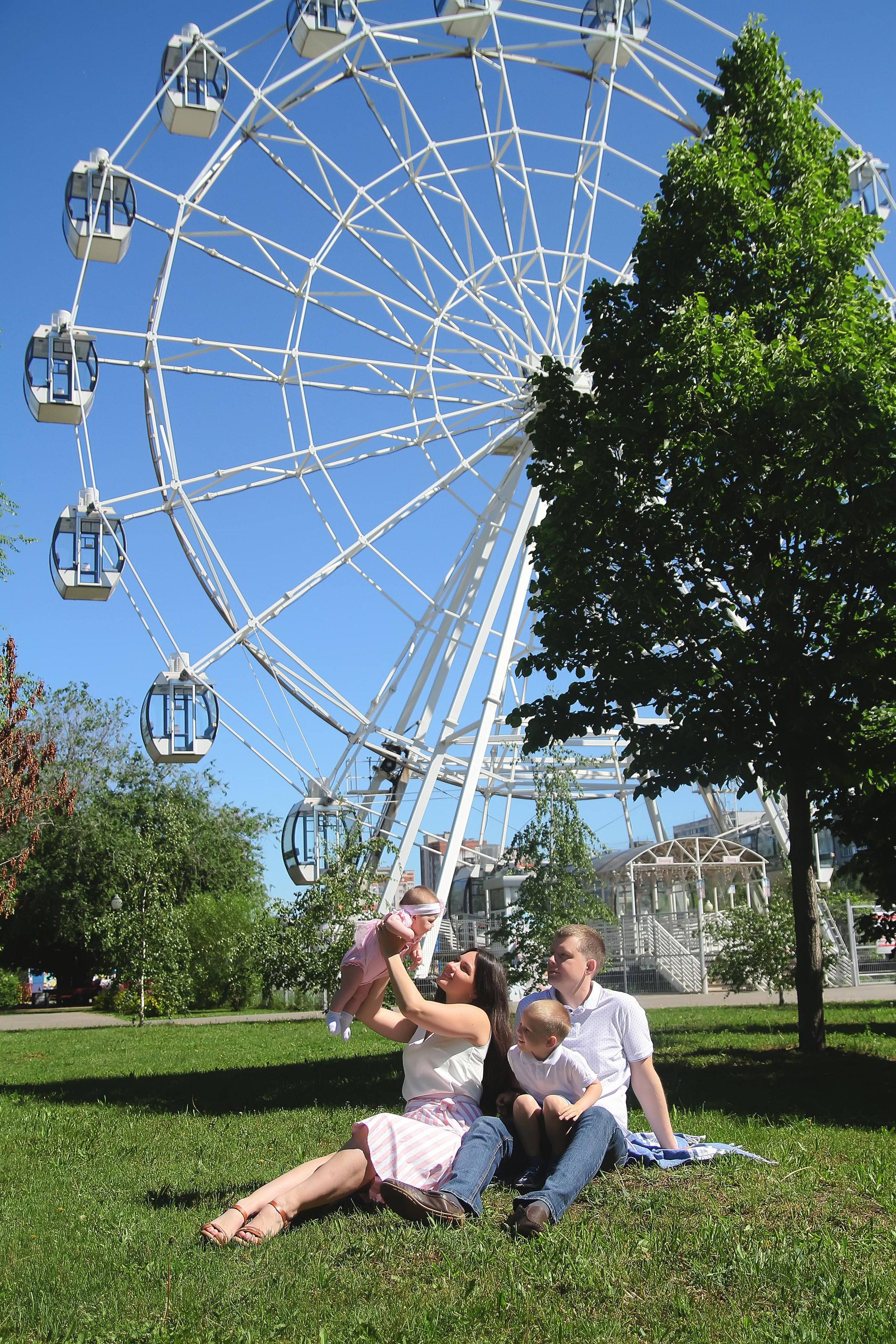 Прогулка у Арены. Семейный фотограф в Воронеже Плотникова Алина