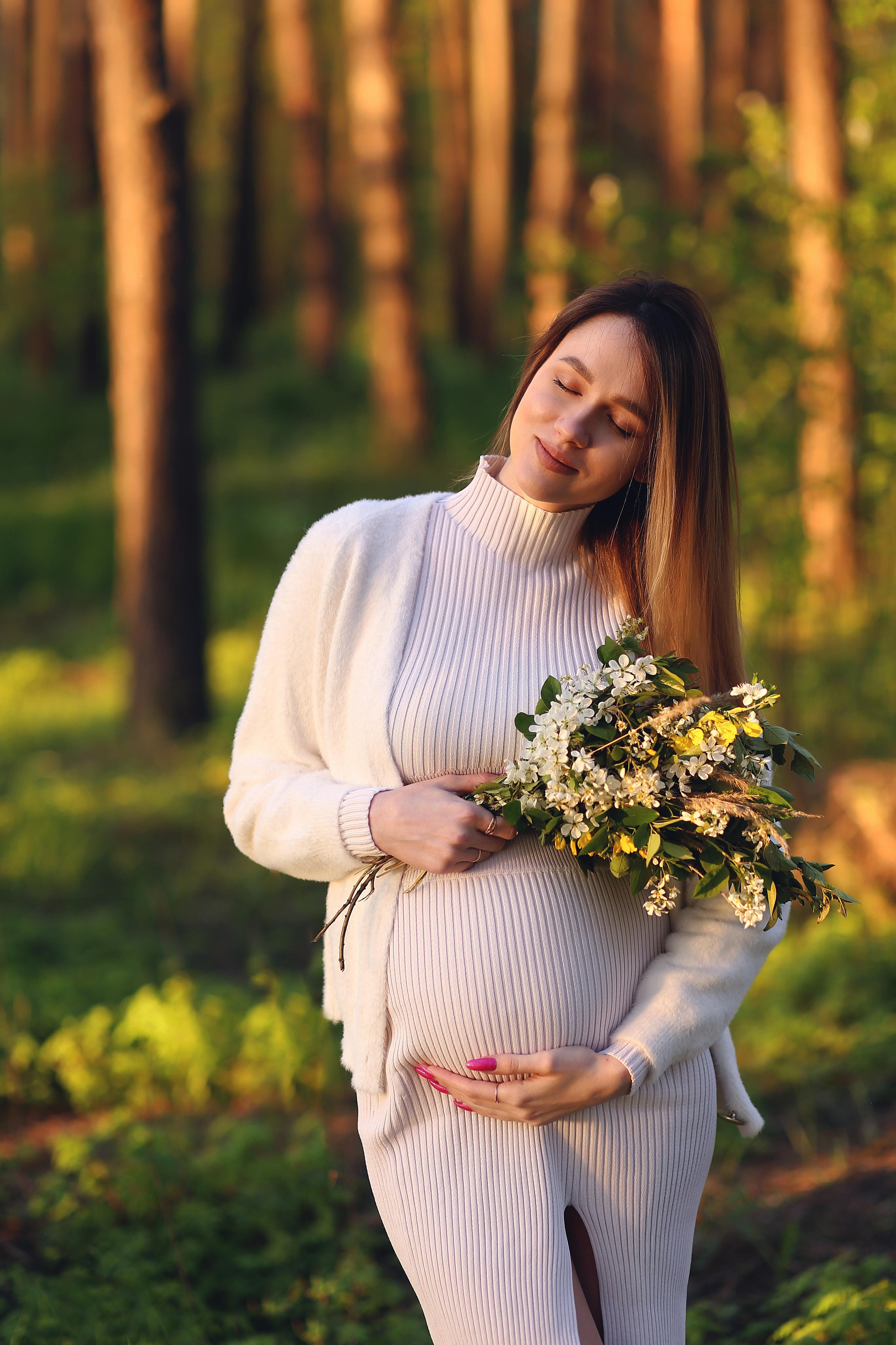 Цветущий лес на закате. Семейный фотограф в Воронеже Плотникова Алина