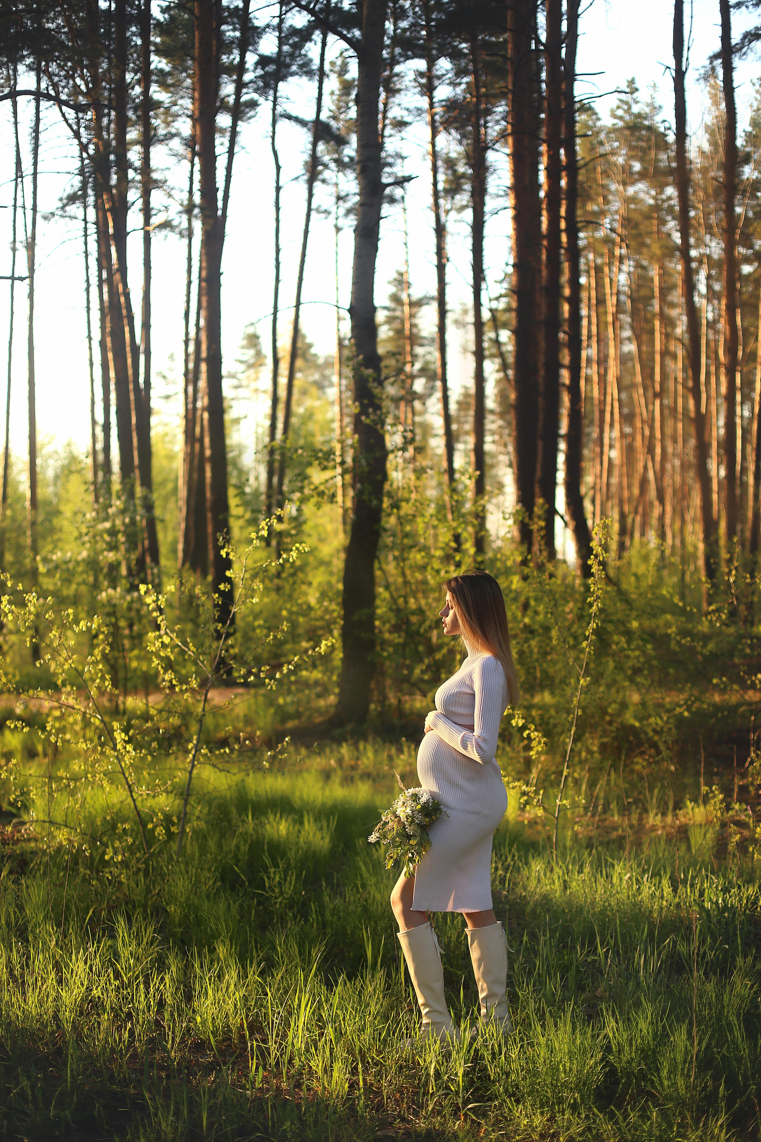 Цветущий лес на закате. Семейный фотограф в Воронеже Плотникова Алина